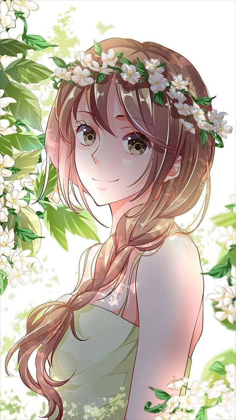 Anime Girl Phone 桌布 壁紙 — 一位微笑的動漫女孩，棕色頭髮，戴著白色花冠，站在柔和的陽光下，周圍是盛開的綠色樹葉。