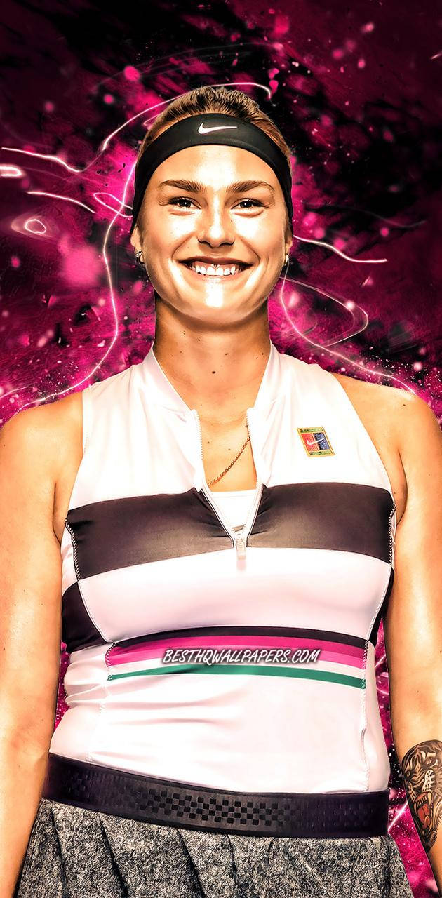 Aryna Sabalenka 桌布 壁紙 — 一位微笑的女網球運動員穿著白色和黑色的運動上衣，站在充滿活力的粉紅色宇宙背景前，背景有發光的能量線條。