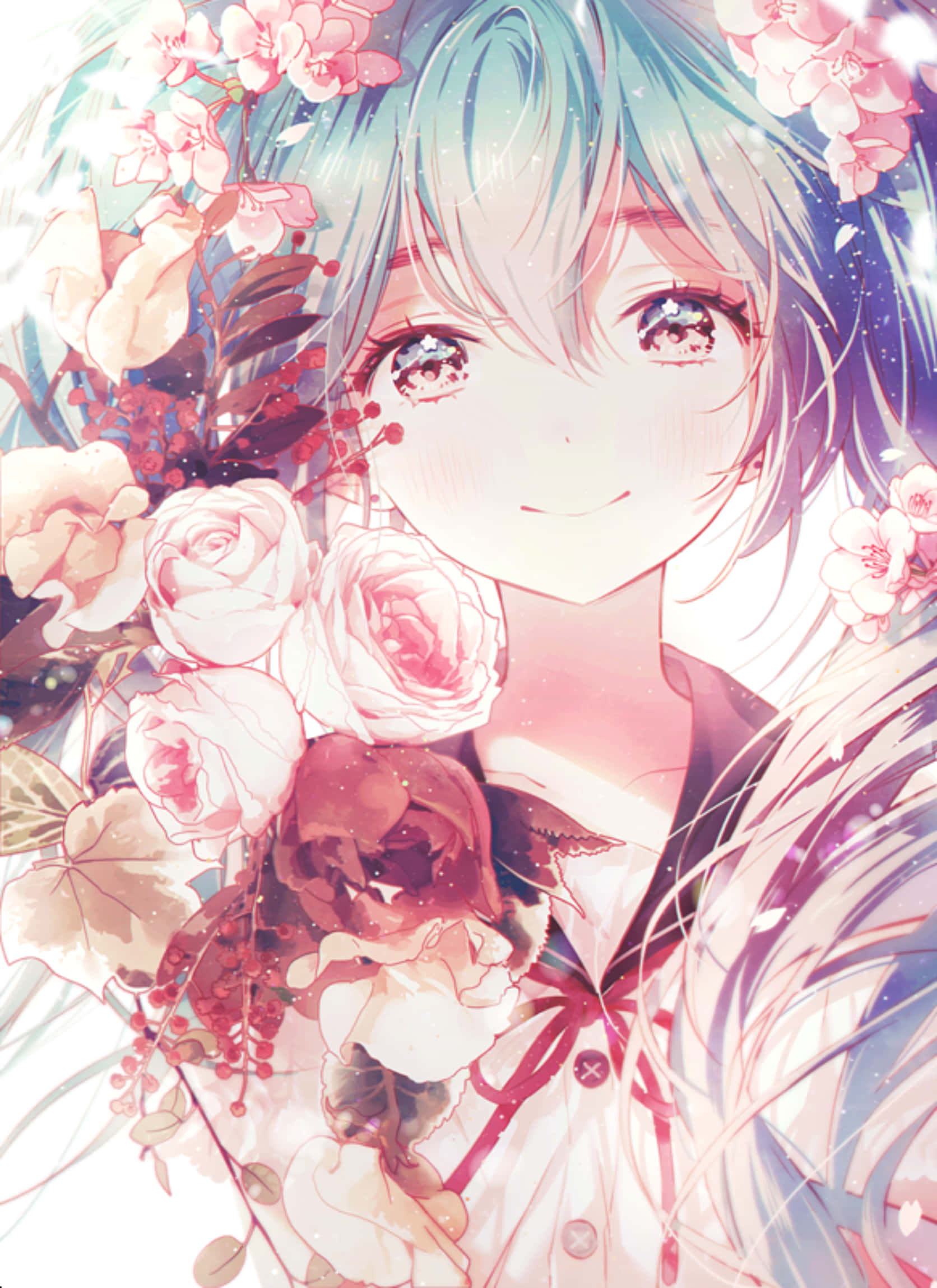 初音未來 桌布 壁紙 — 一位微笑的藍髮動漫女孩，閃爍的眼睛，被盛開的粉紅和白色玫瑰以及櫻花包圍。