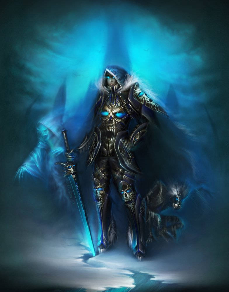 死亡騎士 桌布 壁紙 — 一位戴著兜帽的戰士，身穿裝飾華麗的深色盔甲，帶有發光的藍色點綴，手持一把光芒四射的劍，站在旋轉的藍色迷霧背景前。