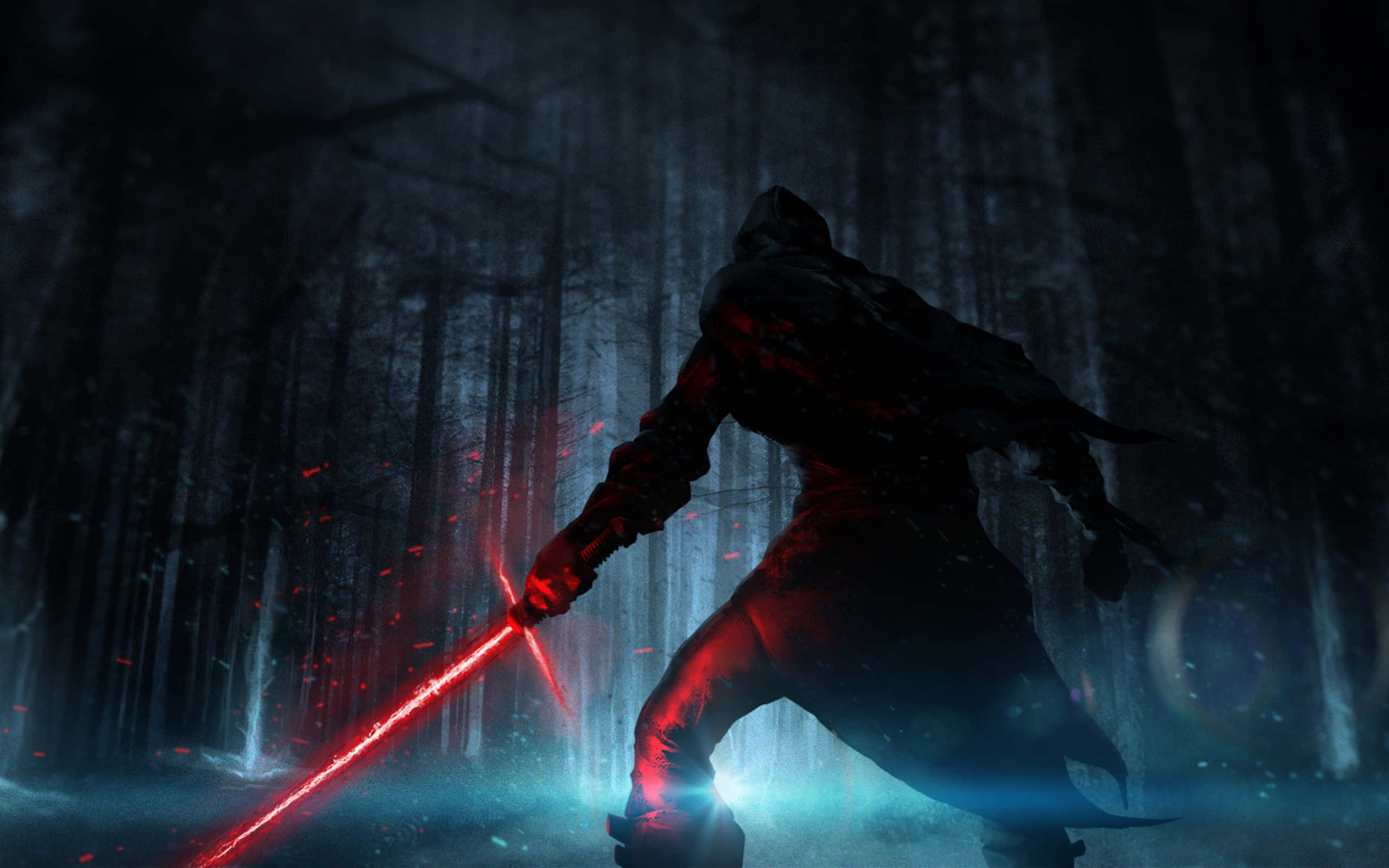 Star Wars The Force Awakens 桌布 壁紙 — 一位戴著兜帽的戰士在藍色環境光的迷霧黑暗森林中揮舞著發光的紅色光劍。