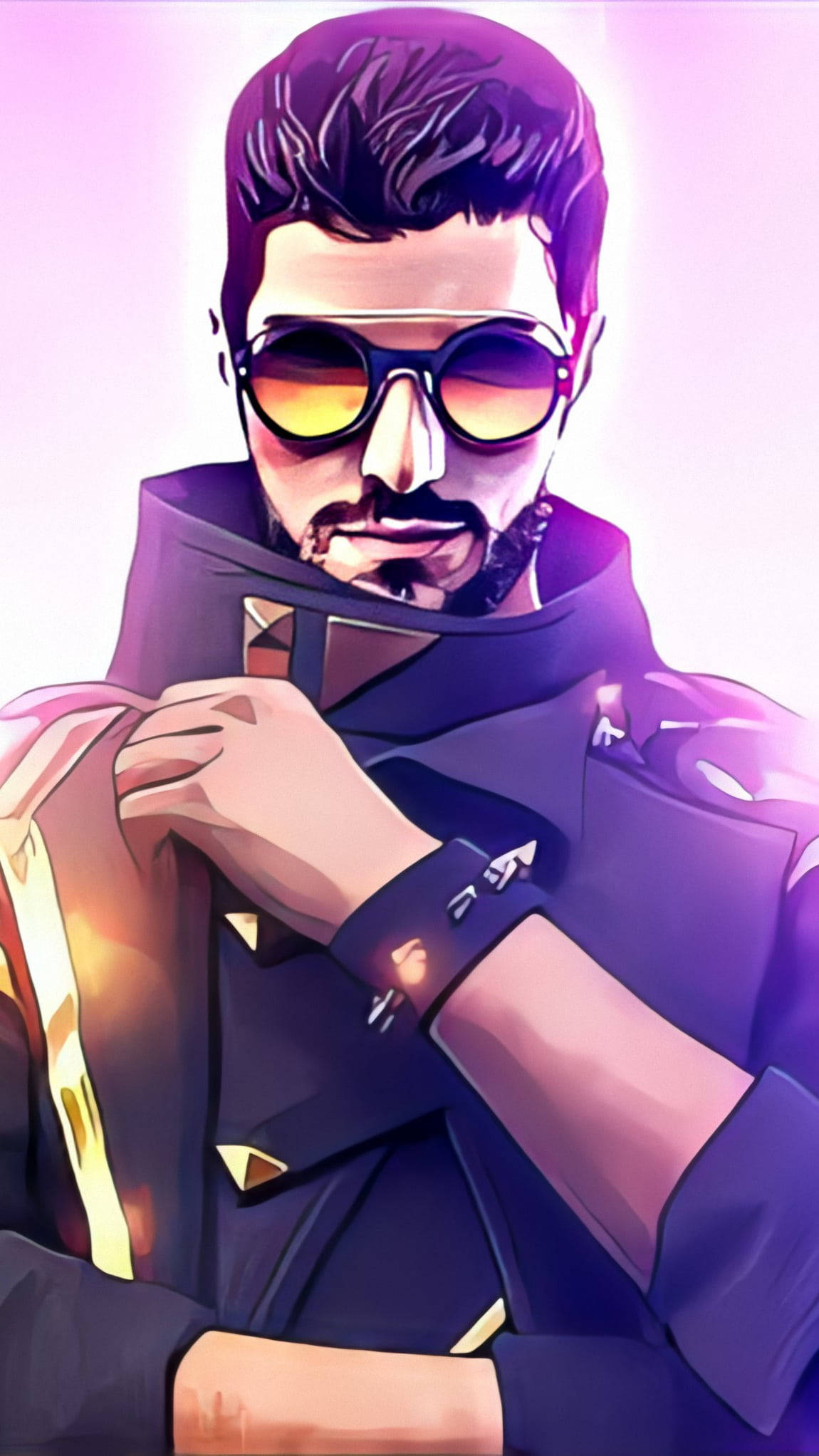 dj alok free fire 桌布 壁紙 — 一位戴著太陽眼鏡和深色外套的時尚男士在發光的紫色背景前整理衣領。