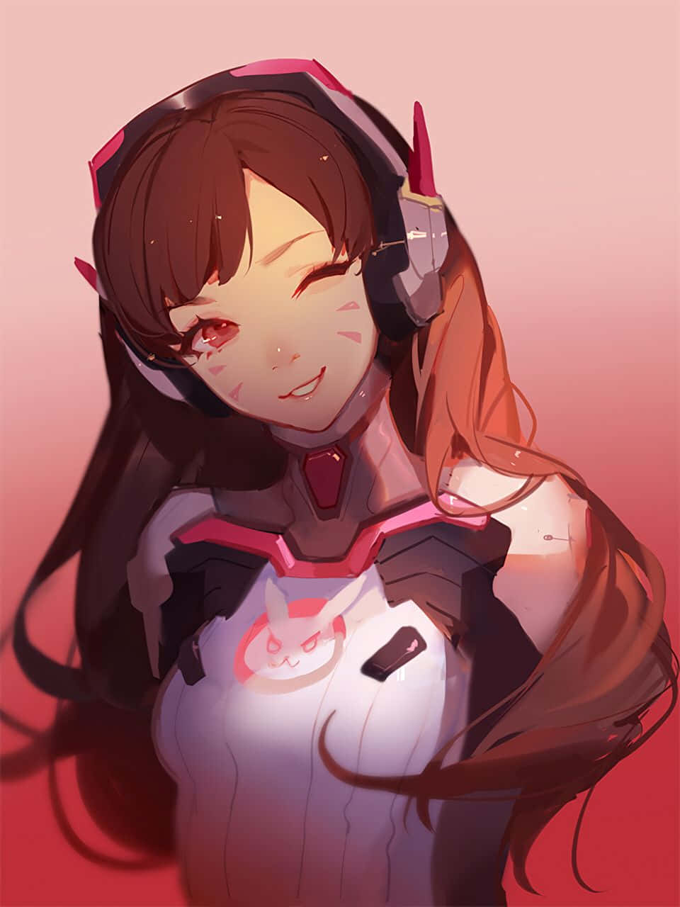 Overwatch D.va 桌布 壁紙 — 一位戴著耳機、長髮飄逸的動漫女孩微笑著，在柔和的粉紅色背景前，她的未來風格服裝上有一個發光的兔子標誌。