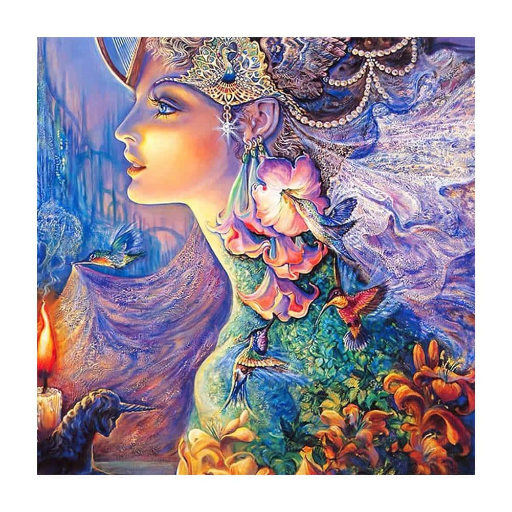 Beautiful Angel 桌布 壁紙 — 一位戴著華麗頭飾的女性平靜地凝視，蜂鳥在鮮豔的花朵和發光的蠟燭周圍飛舞。