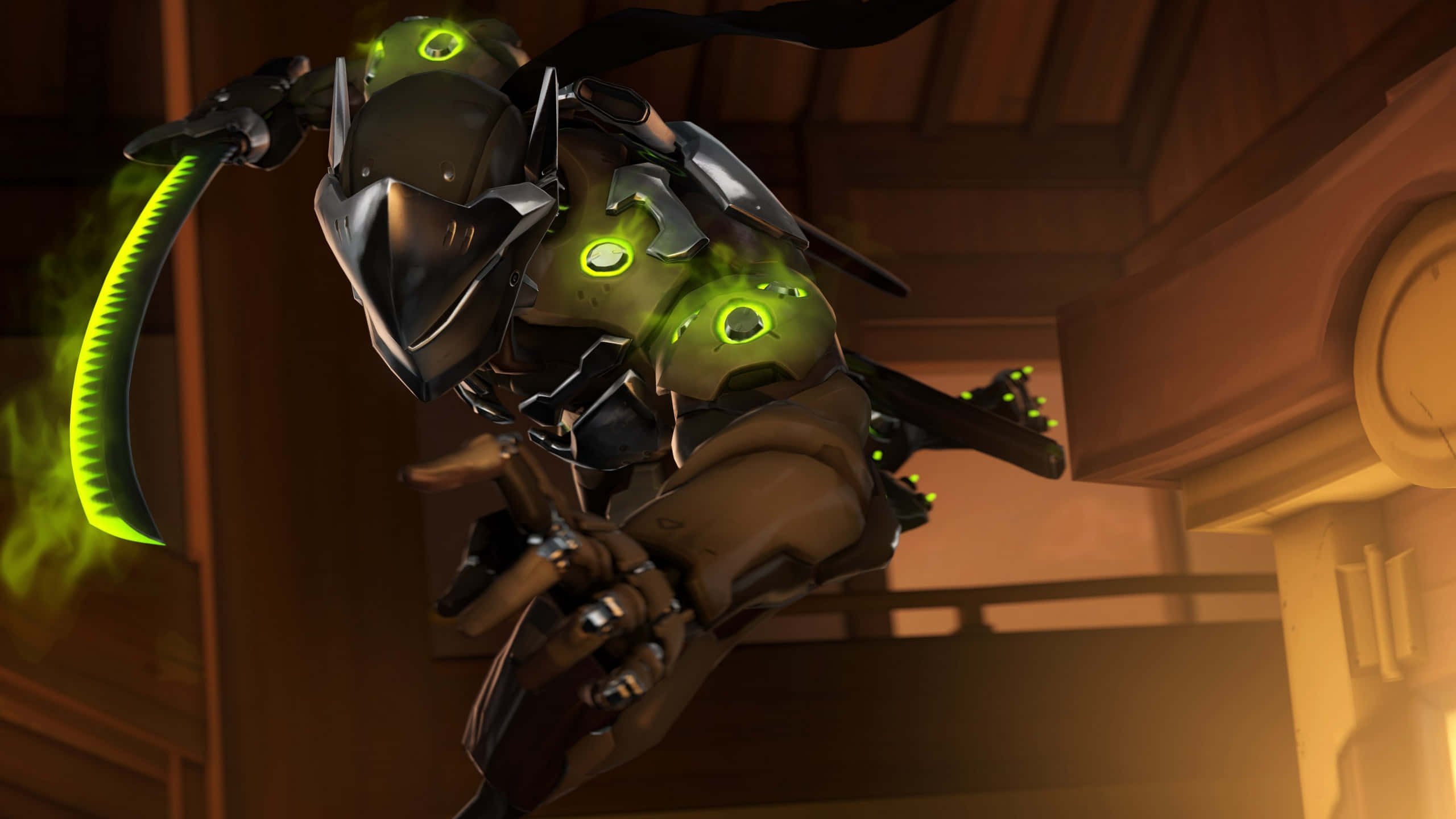 Overwatch Genji 桌布 壁紙 — 一位擁有發光綠色眼睛和刀刃的未來戰士，在戲劇性燈光下跳過木質室內。