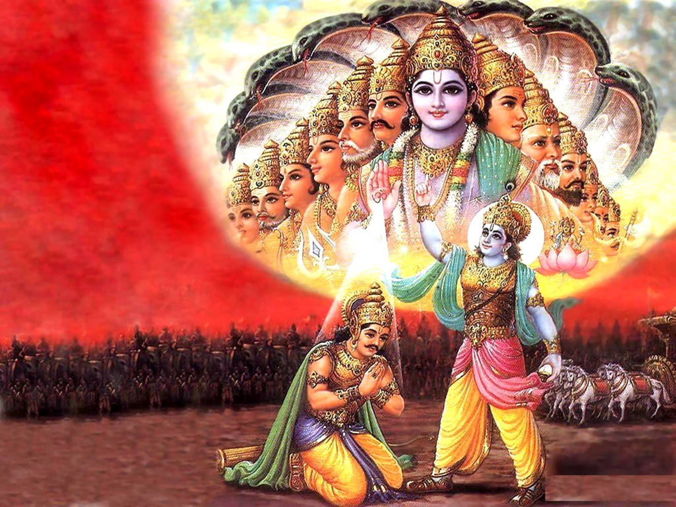 Krishna Arjun 桌布 壁紙 — 一位擁有眾多頭顱和蛇冠的神聖印度教神祇，在火紅的天空下，光芒四射地站立在一位跪著的戰士和一位站著的戰士及其戰車之上。