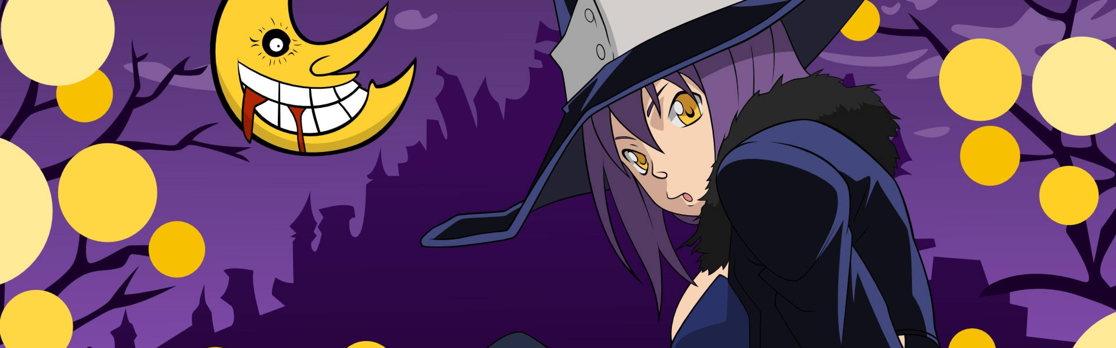 soul eater moon 桌布 壁紙 — 一位擁有紫色頭髮和黃色眼睛的女巫，在微笑的彎月下，以紫色鬧鬼森林為背景，怒目而視。