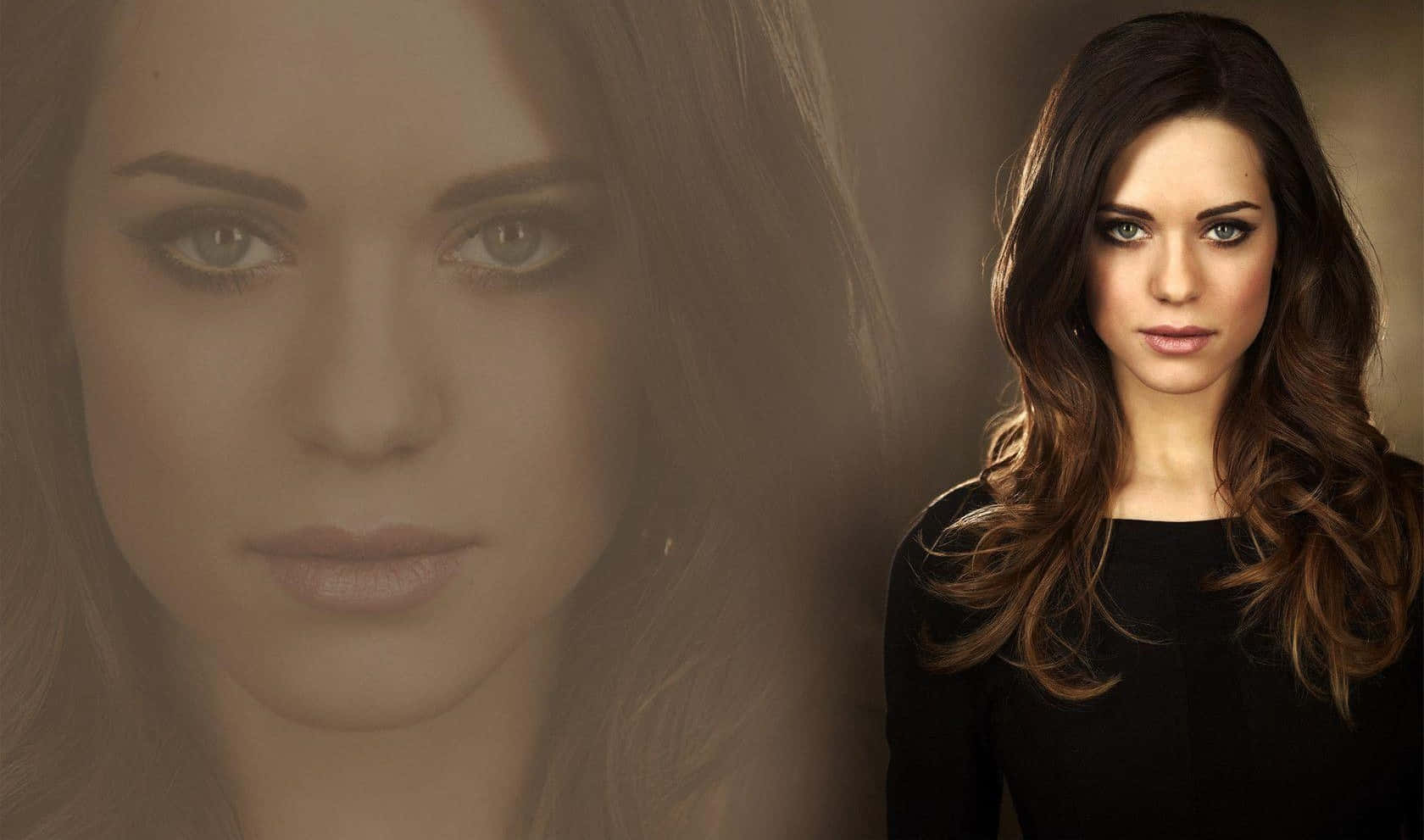 lyndsy fonseca 桌布 壁紙 — 一位擁有長長棕色頭髮和引人注目的藍色眼睛的女性，在柔和光線的肖像中向前凝視，背景中有一個模糊的重複面孔。