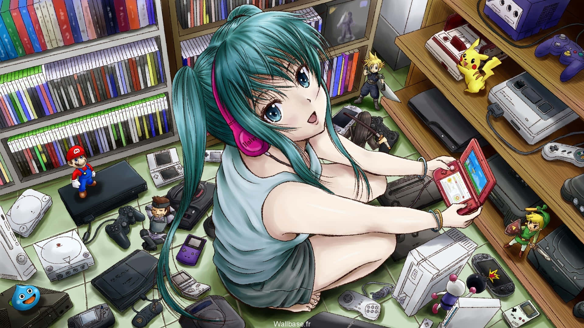 動漫女孩 桌布 壁紙 — 一位擁有青色頭髮和粉紅色耳機的動漫女孩，坐在一個雜亂的房間裡，周圍環繞著復古遊戲機和角色。