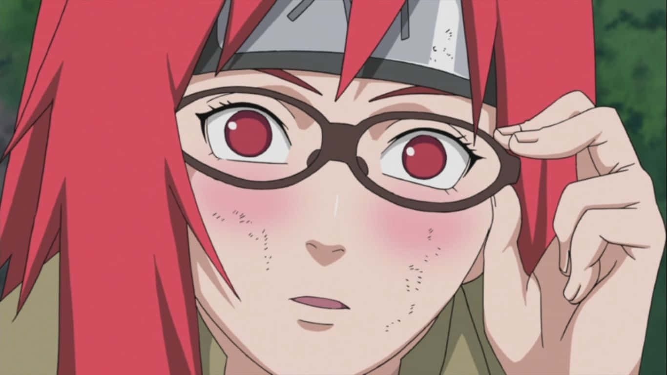 Karin Uzumaki 桌布 壁紙 — 一位擁有鮮豔紅髮和眼鏡的動漫女孩，臉頰泛紅，正在調整她的眼鏡框。
