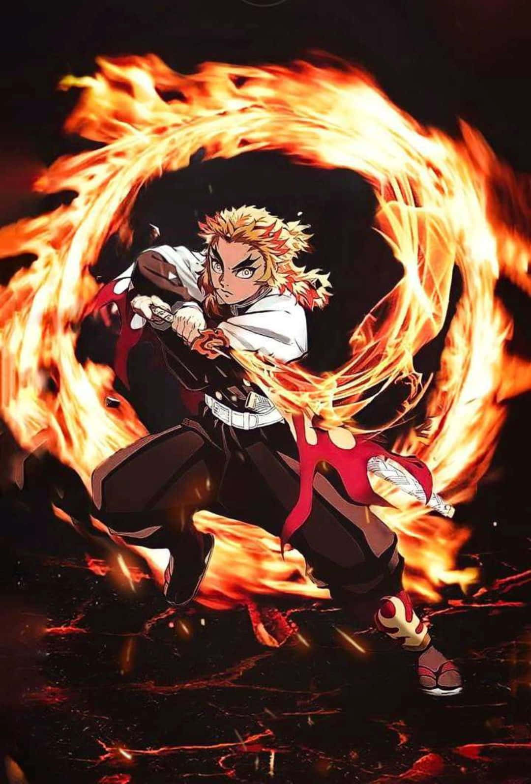 Rengoku Aesthetic 桌布 壁紙 — 一位火熱的動漫戰士，有著尖刺的金色頭髮，在黑暗背景下劈開一圈熾熱的橙色火焰。