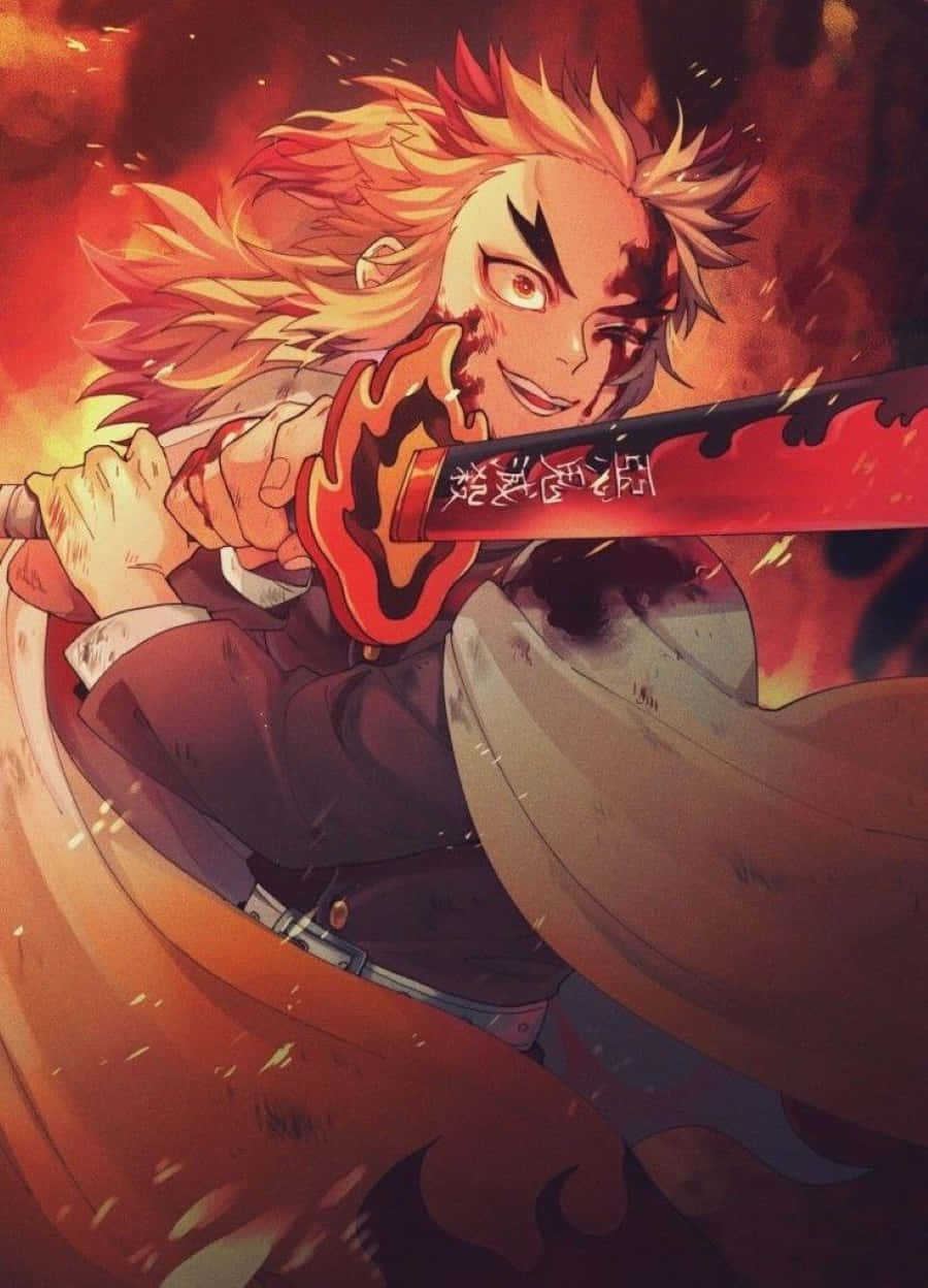 Rengoku Sword 桌布 壁紙 — 一位火紅頭髮的動漫戰士咧嘴兇狠地笑著，在橙色和紅色的火花中揮舞著一把沾滿鮮血的劍。