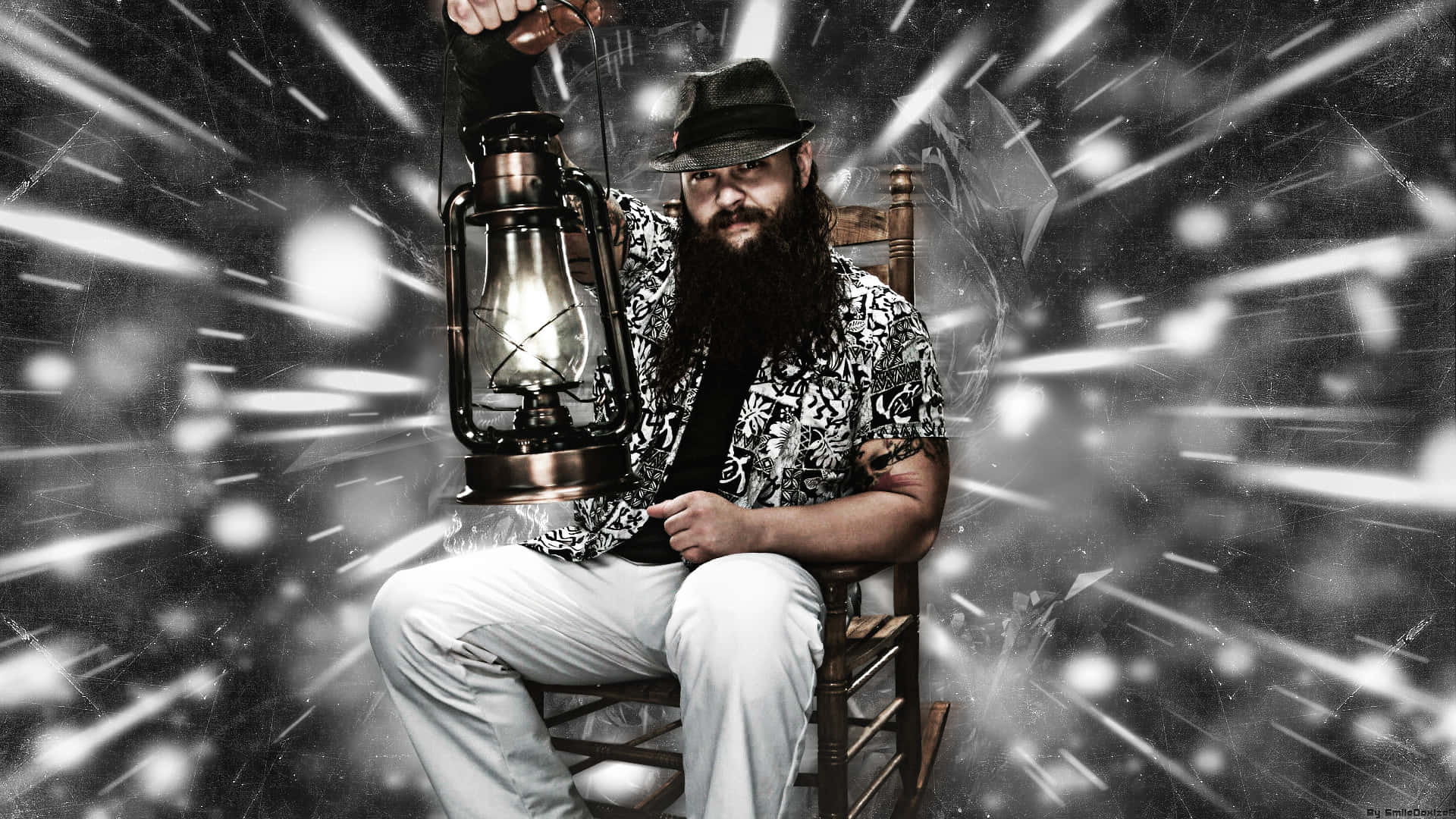 WWE 桌布 壁紙 — 一位留鬍鬚、戴帽子的男人坐在木椅上，手持油燈，背景是動態的黑白效果，帶有條紋光效。