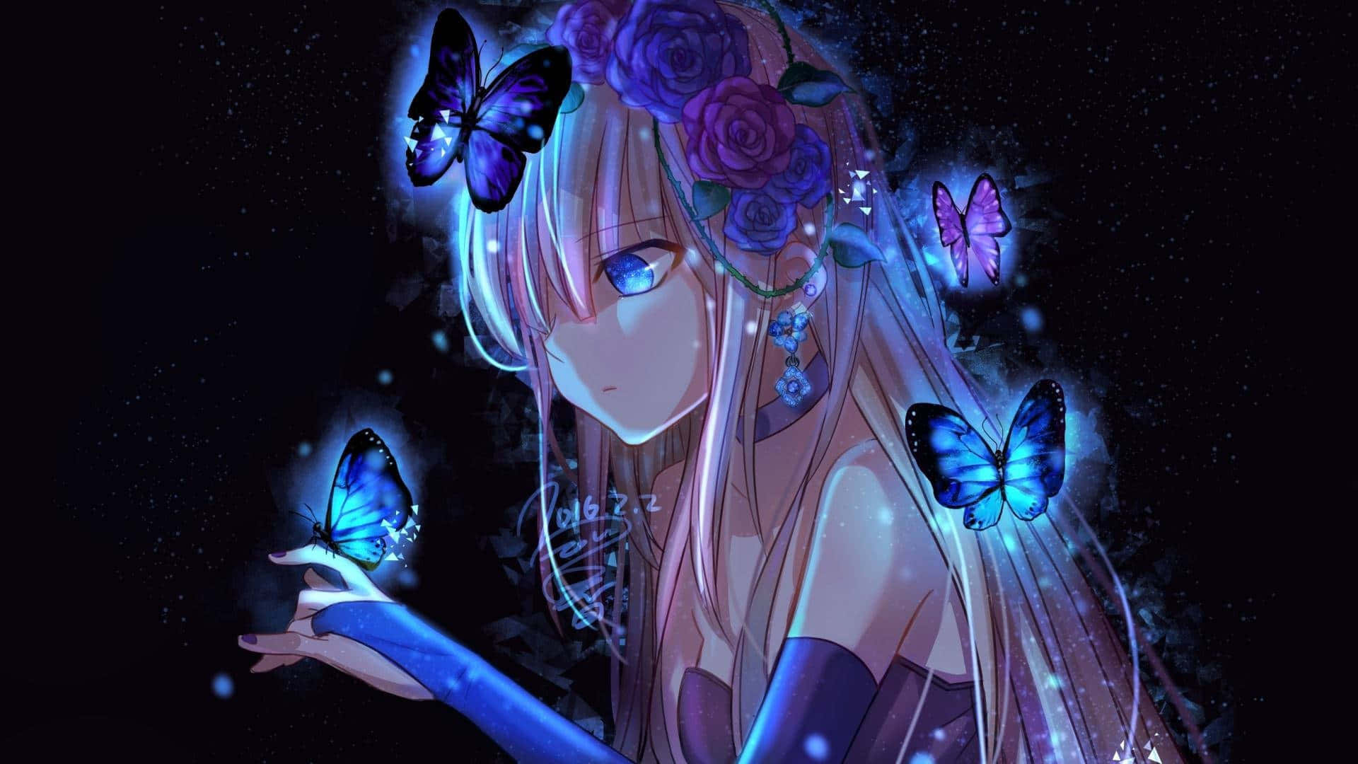 Cool Anime Blue 桌布 壁紙 — 一位發光的動漫女孩，粉紅色頭髮和藍色眼睛，戴著紫色玫瑰冠，發光的藍色蝴蝶在繁星點點的夜空下圍繞她飛舞。