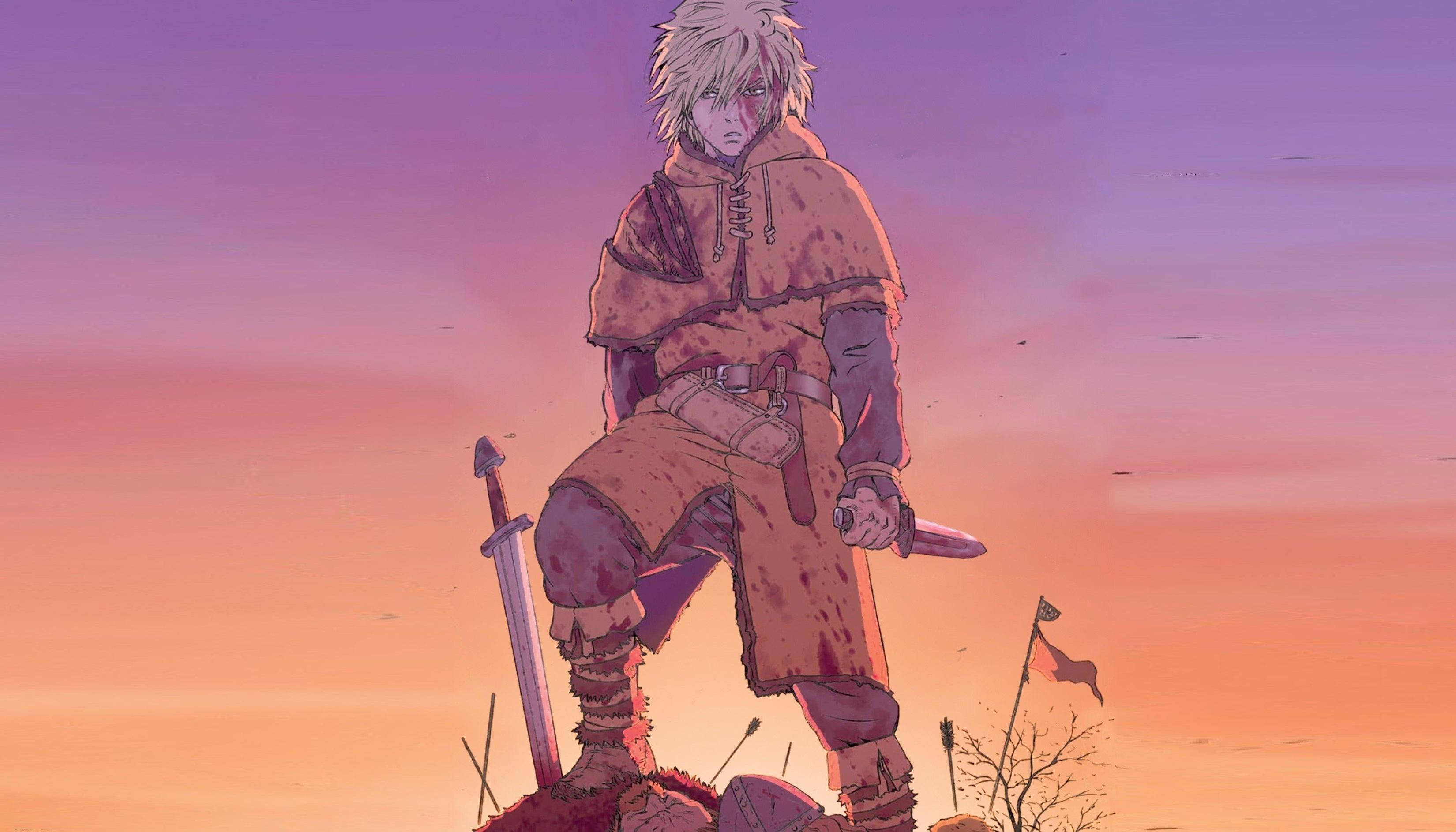 Vinland 桌布 壁紙 — 一位白髮孤獨戰士在日落時分站在岩石露頭上，手持匕首和劍，映襯著紫橙色的天空。