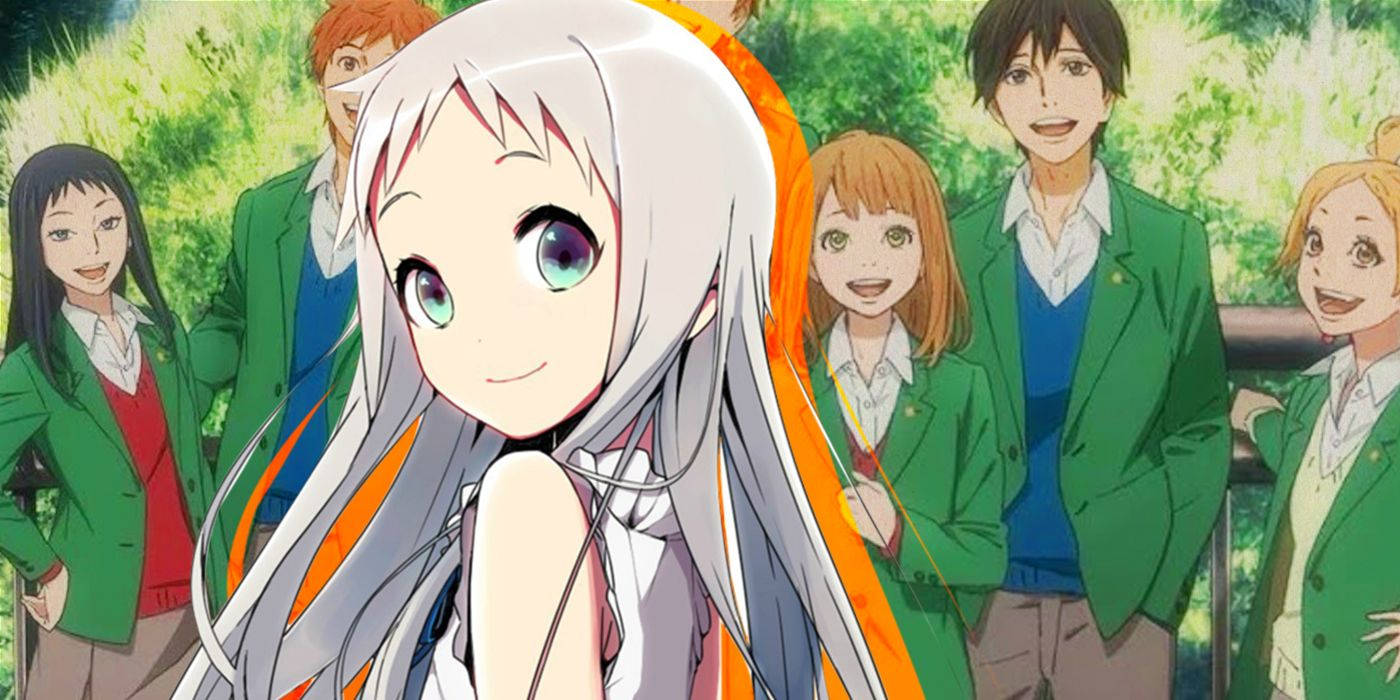 Anohana 桌布 壁紙 — 一位白髮綠眼的開朗動漫女孩，在穿著綠色校服的同學包圍下，對著觀眾微笑。