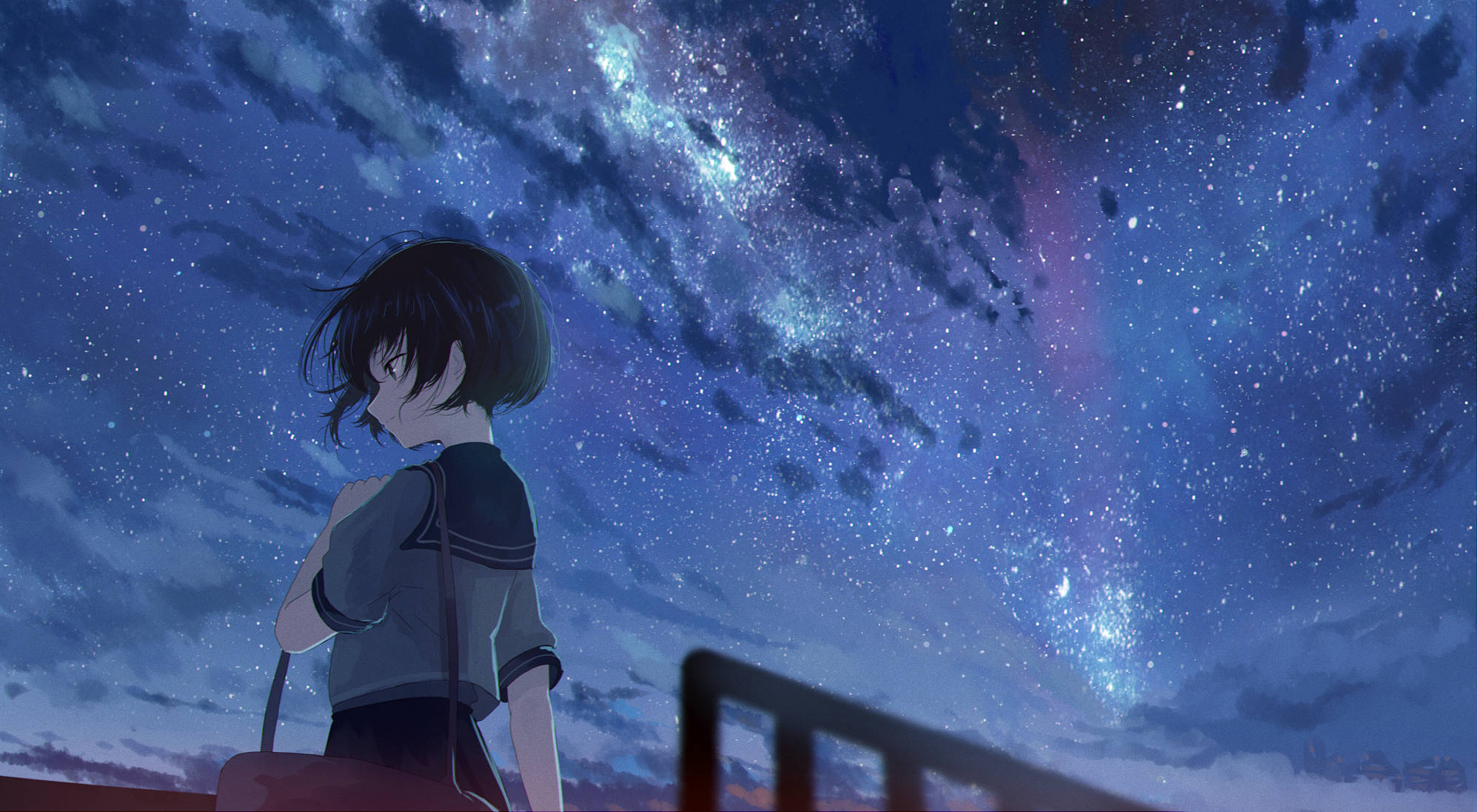 動漫女孩 桌布 壁紙 — 一位短黑髮的年輕動漫女孩仰望充滿宇宙雲和發光星雲的充滿活力的星空夜空。
