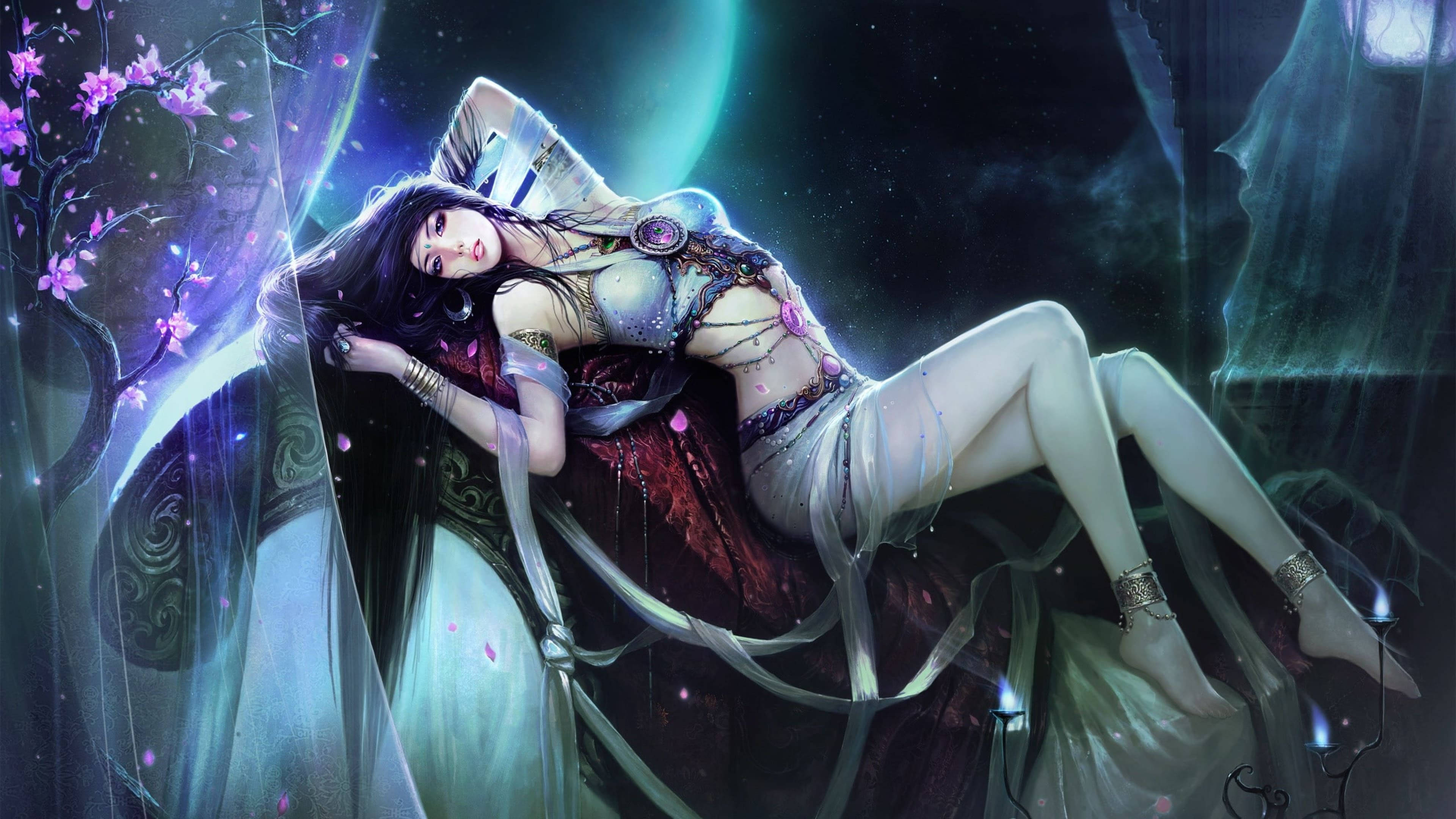Sexy Anime 桌布 壁紙 — 一位神秘的黑髮女子在繁星點點的夜空下，優雅地斜倚在發光的紫色花朵和空靈的藍光之中。