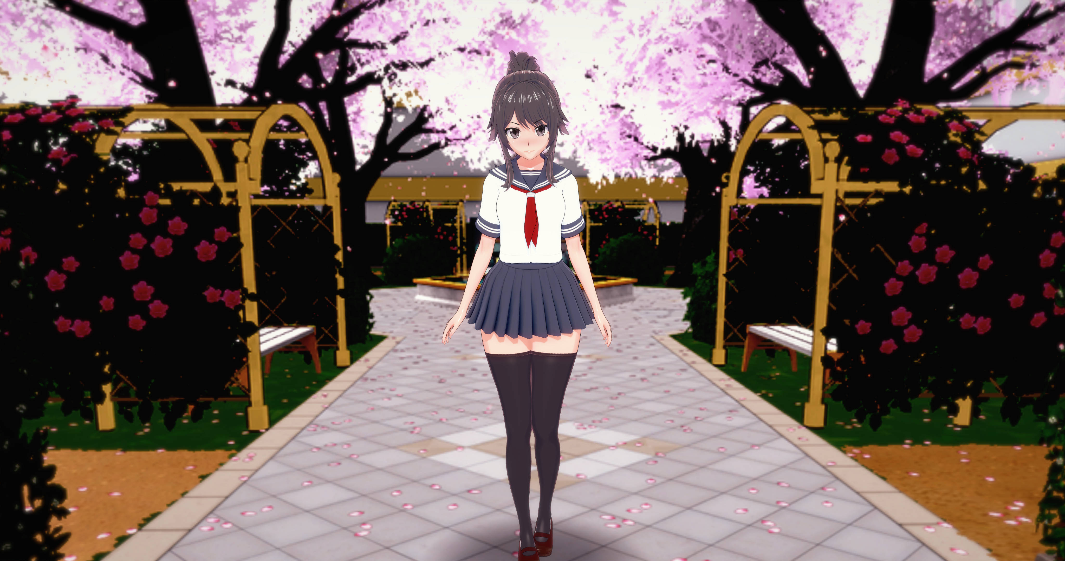 Yandere 桌布 壁紙 — 一位穿著水手服的動畫女孩在盛開的粉紅色櫻花樹下的瓷磚路上行走，有金色拱門。