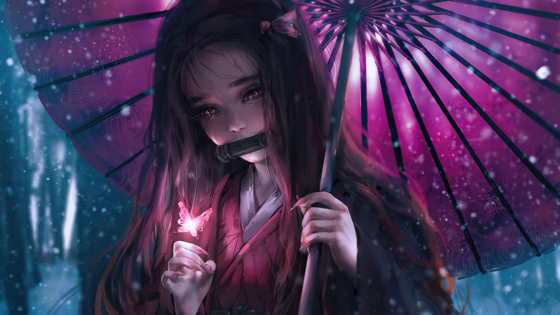動漫女孩穿紅色和服在雪森林中撐紫色雨傘手持發光蝴蝶。 — 禰豆子 GIF 壁紙