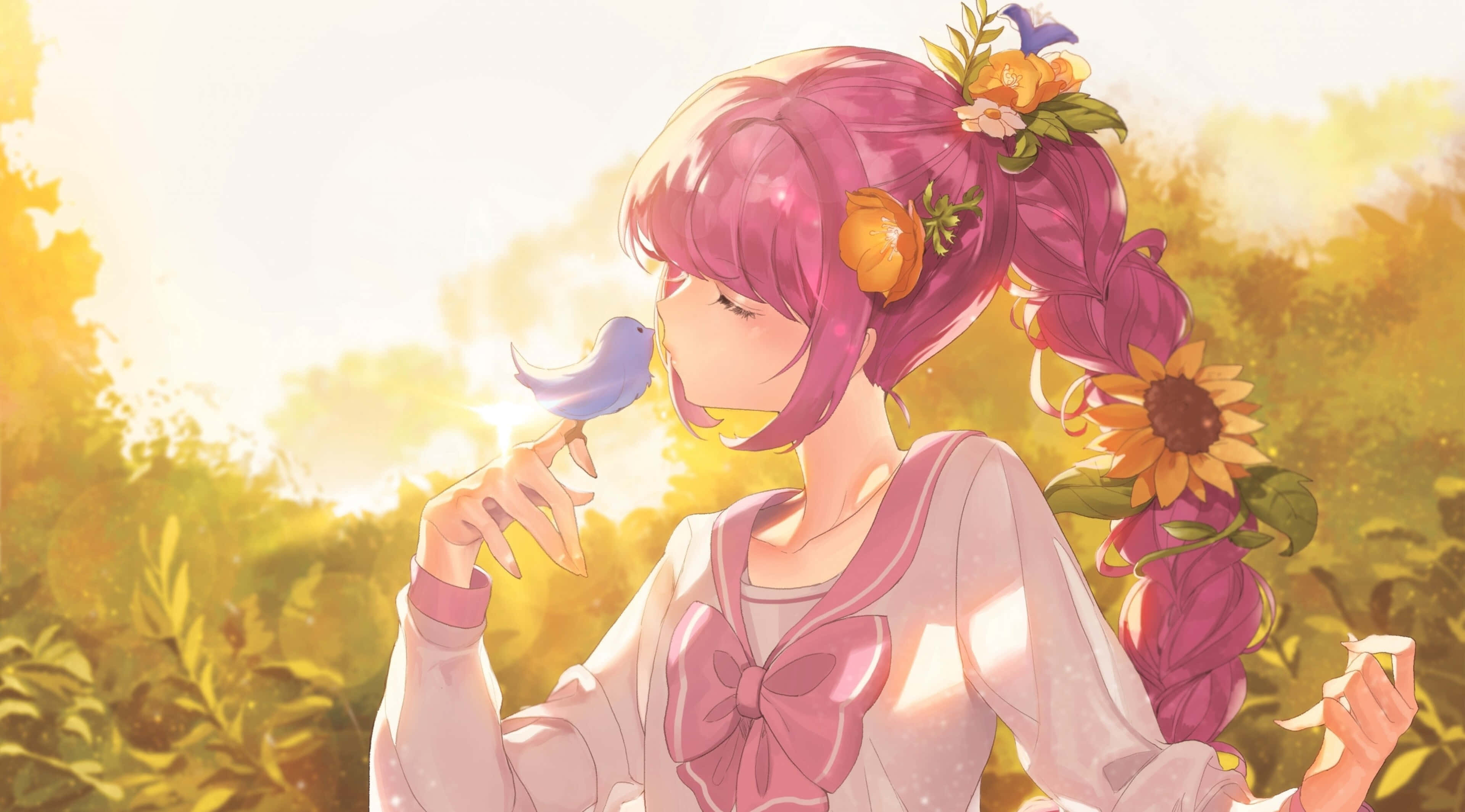 動漫 4K 桌布 壁紙 — 一位粉紅色頭髮、戴著花卉髮飾的動漫女孩，在溫暖的金色日落背景下，輕輕地捧著一隻藍色小鳥。
