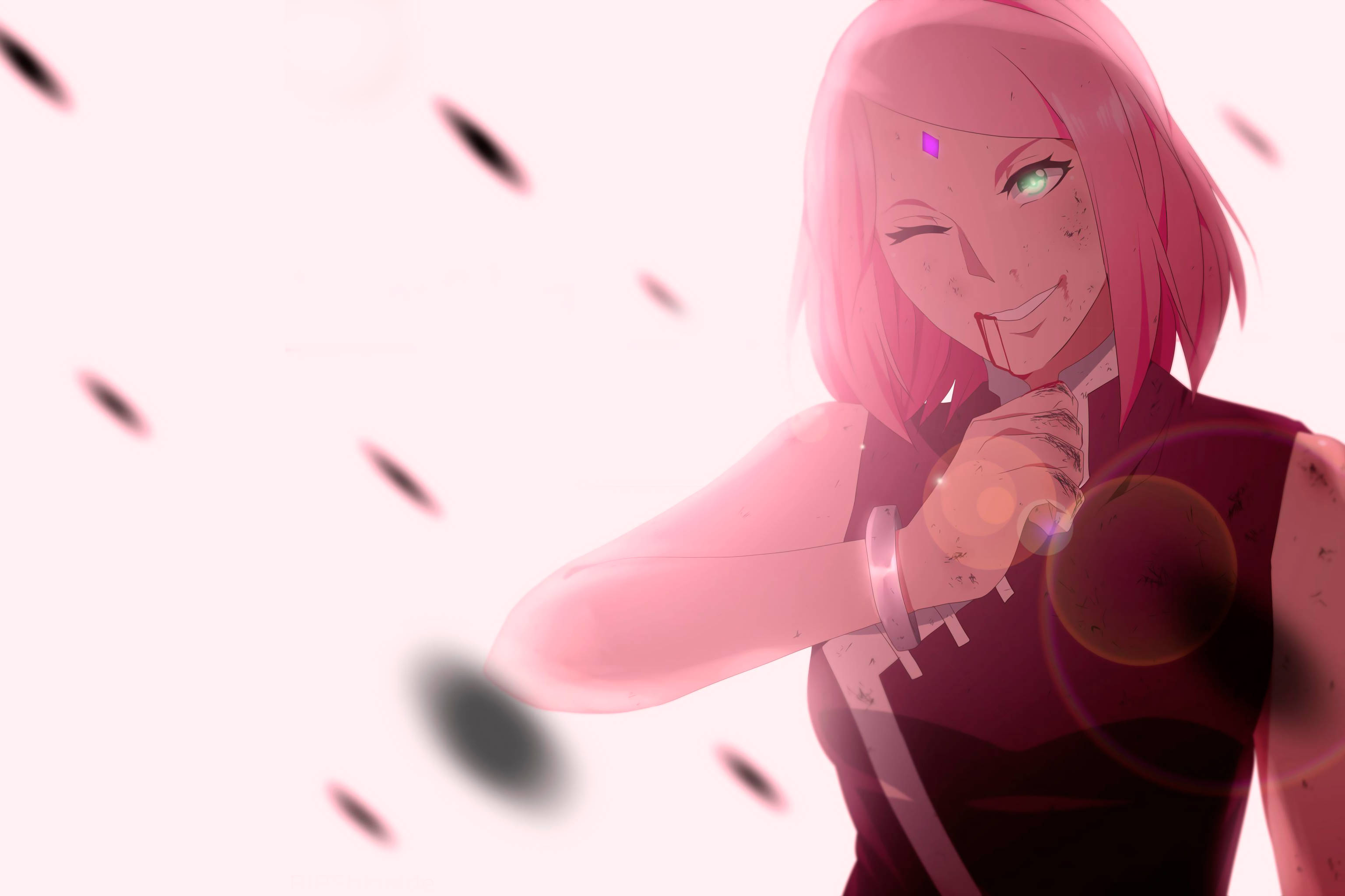 Sakura 桌布 壁紙 — 一位粉紅色頭髮的動漫女孩在柔和的粉紅色背景上，手持刀刃，眨著眼，周圍有漂浮的暗色粒子。
