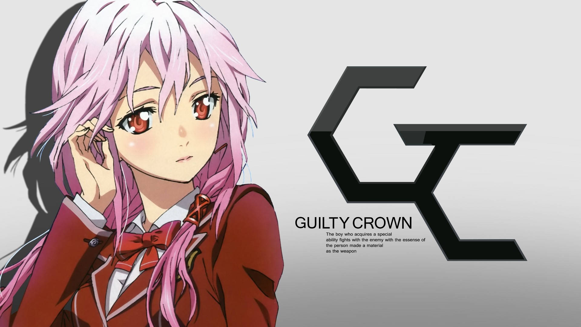 guilty 桌布 壁紙 — 一位粉紅色頭髮的動漫女孩穿著紅色校服，在純灰色背景上溫柔地凝視著 Guilty Crown 標誌旁邊。