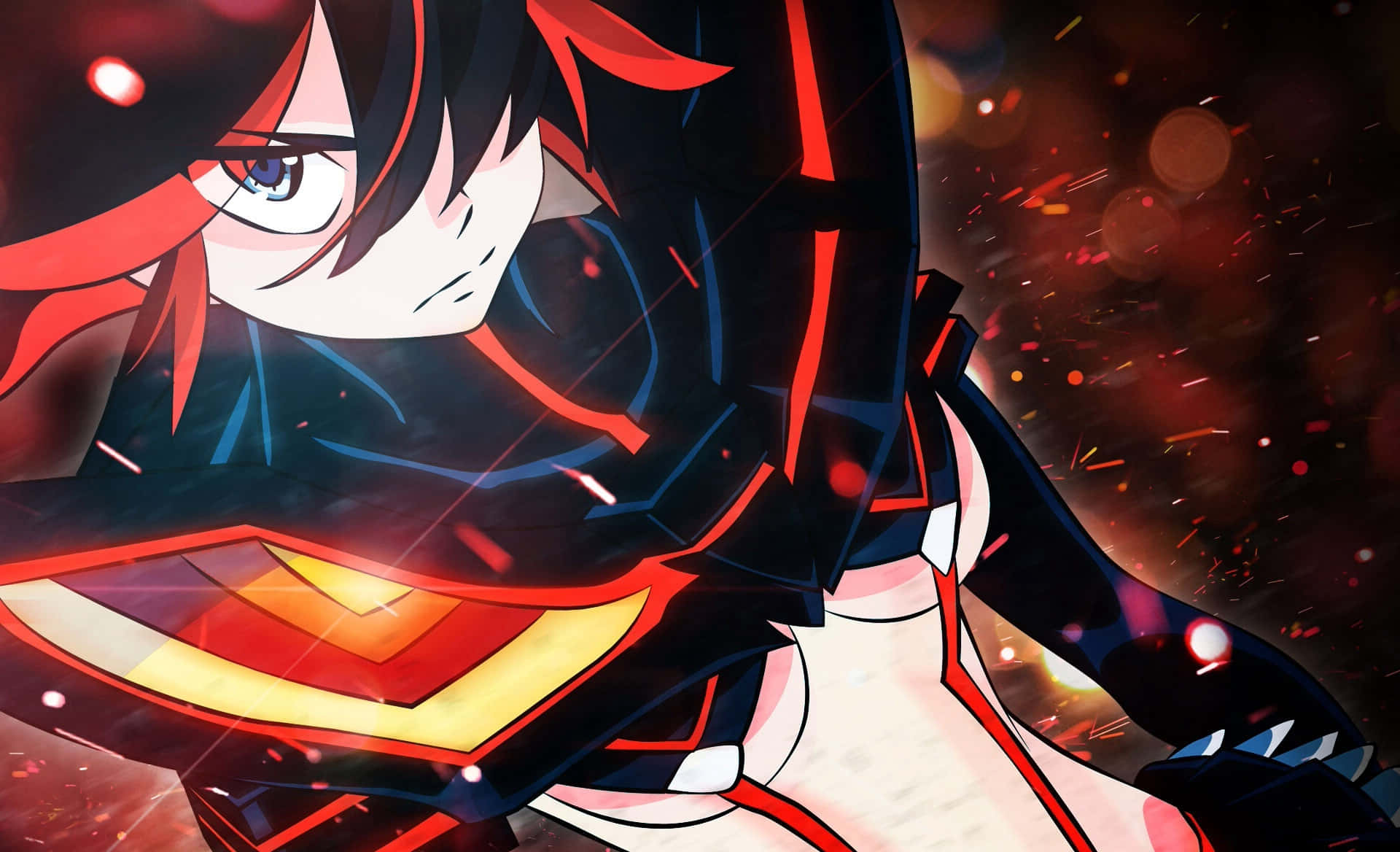 Kill La Kill Senketsu 桌布 壁紙 — 一位紅髮、眼睛發光的動漫女孩，身穿黑色和紅色的裝甲服，置身於火花和散景燈光中。