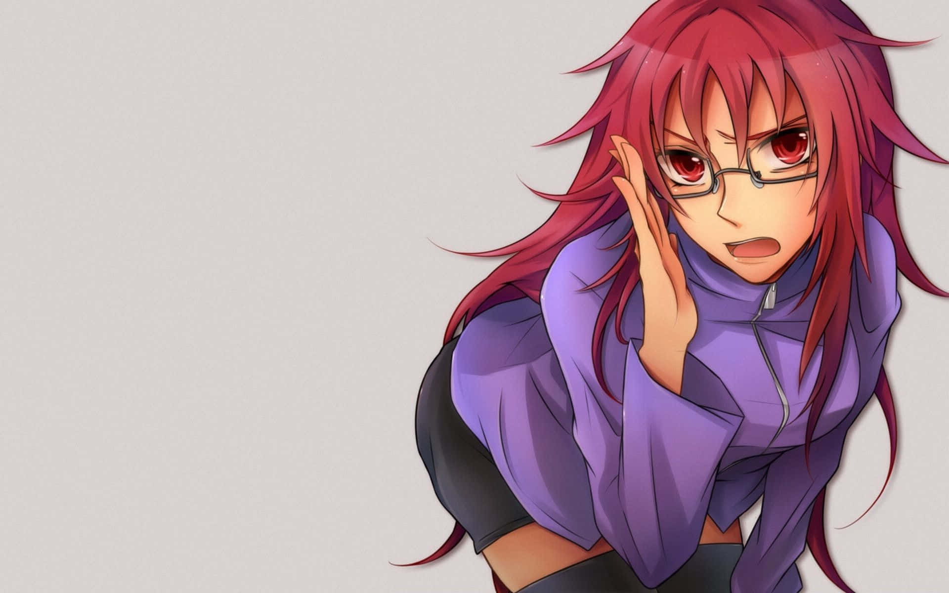 Karin Uzumaki 桌布 壁紙 — 一位紅髮動漫女孩戴著眼鏡和紫色連帽衫，摸著臉頰露出驚訝的表情。