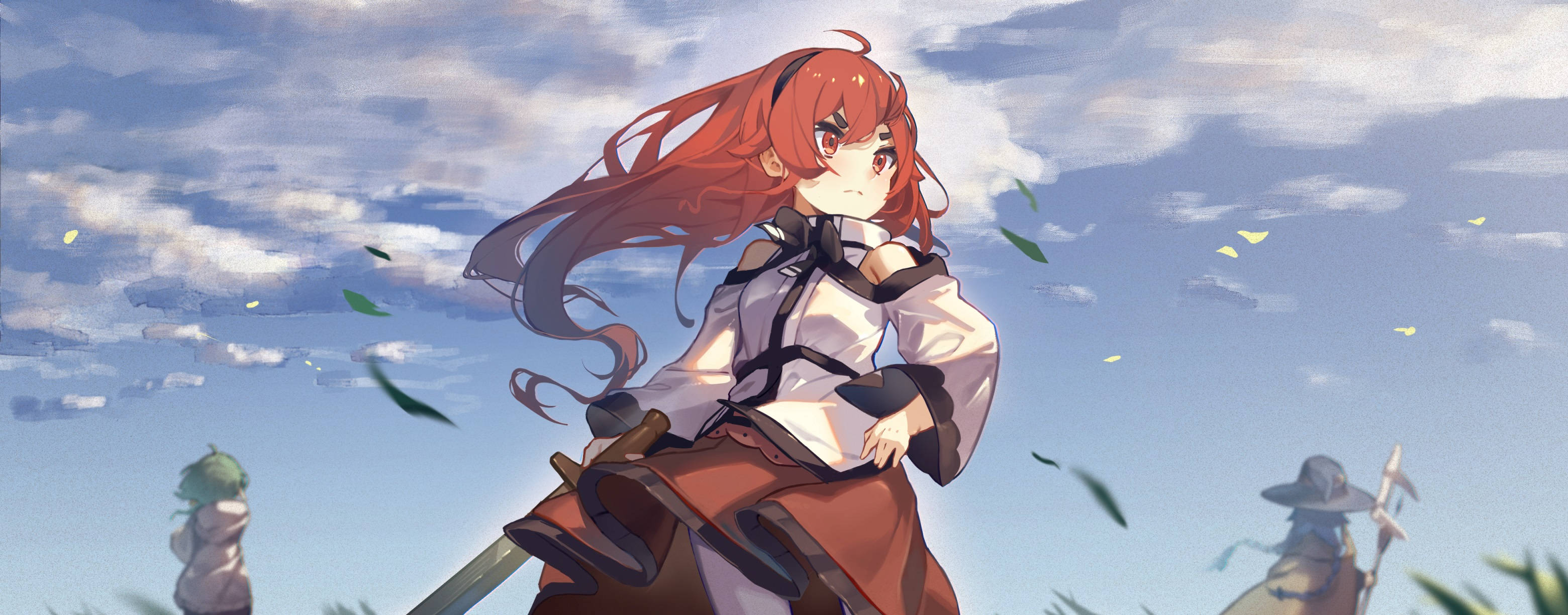 Mushoku Tensei 桌布 壁紙 — 一位紅髮動漫女孩手持劍，自信地站在明亮的藍天下，背景有飄落的樹葉和遠處的人物。