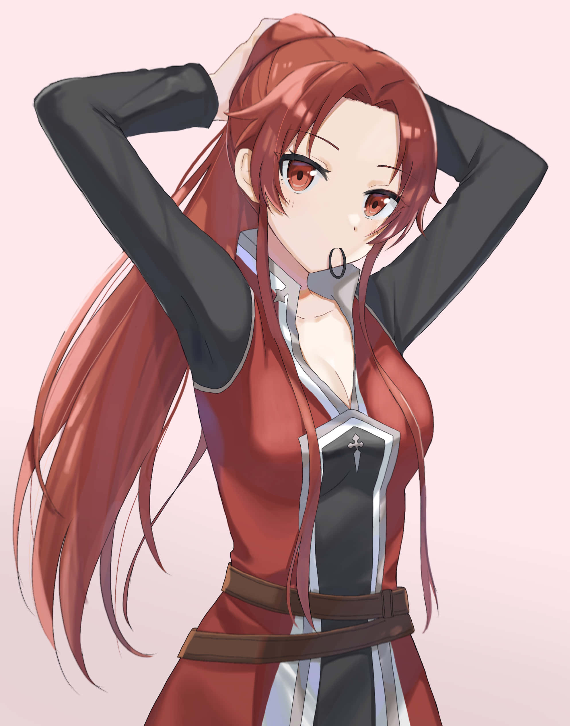 Tiese Shtolienen 桌布 壁紙 — 一位紅髮動漫女孩穿著紅黑服裝，在柔和的粉紅色背景前將雙手放在腦後擺姿勢。