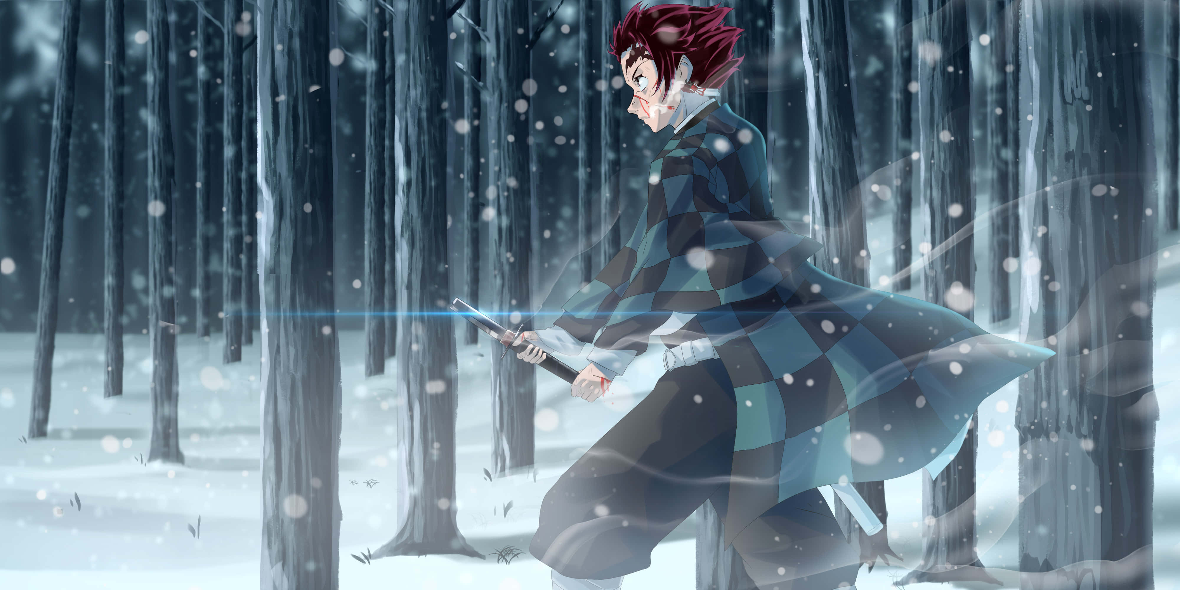 炭治郎 桌布 壁紙 — 一位紅髮動漫戰士穿著格紋外套，在飄雪的森林中揮舞著發光的劍。