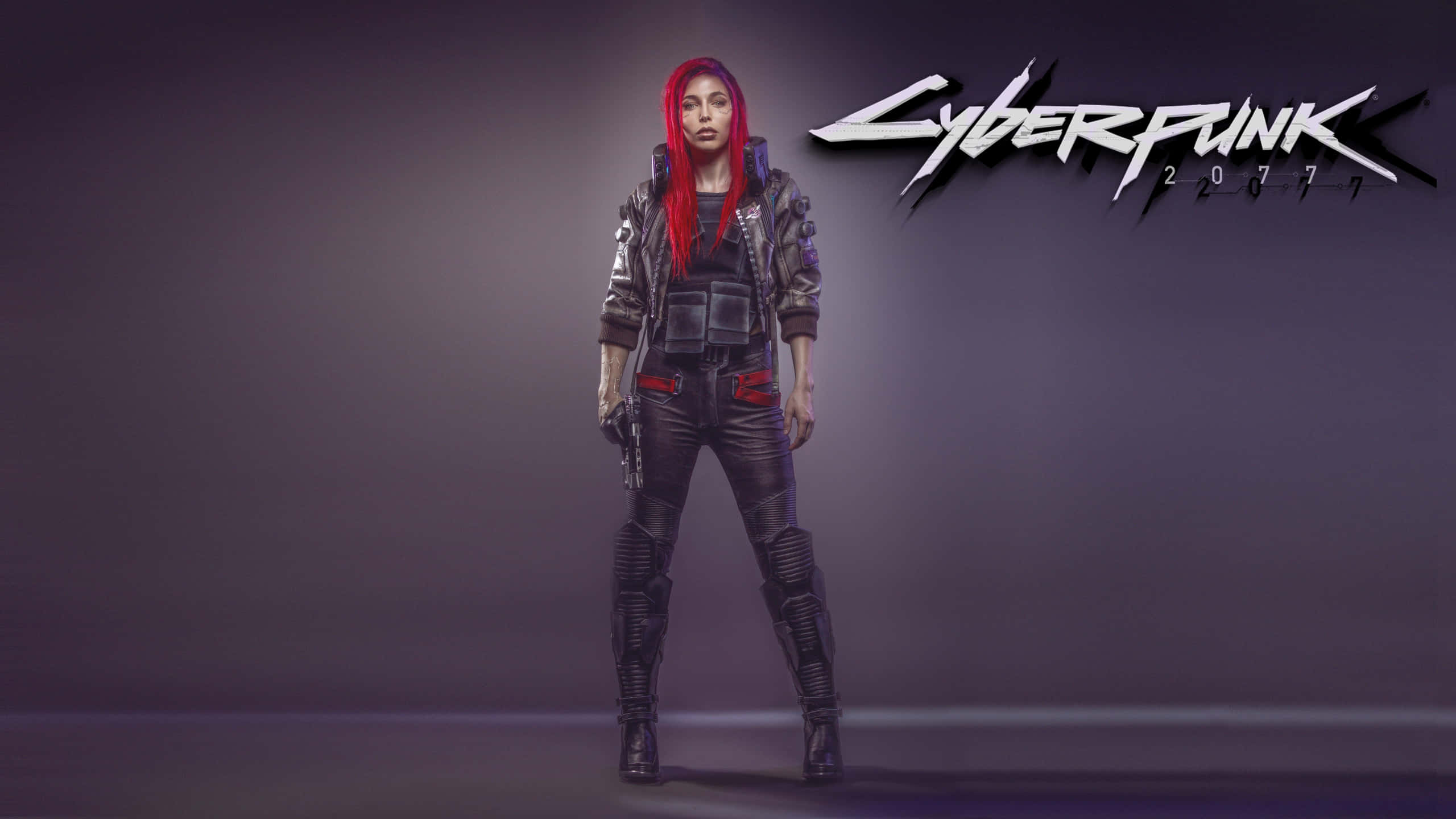 game 桌布 壁紙 — 一位紅髮的賽博龐克女性站在黑暗的攝影棚中，手持手槍，背後是遊戲標誌。