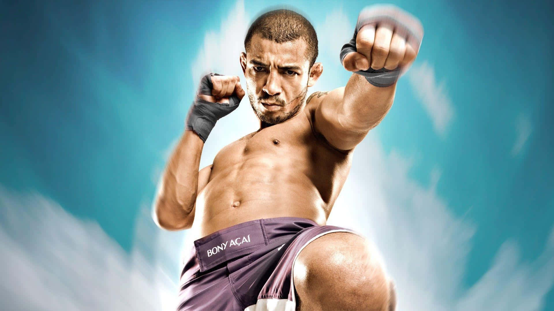 UFC 桌布 壁紙 — 一位肌肉發達的戰士穿著紫色短褲和護手繃帶，在動態的藍白背景下，以強烈的專注力向前出擊。