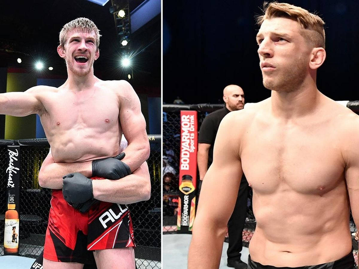UFC 桌布 壁紙 — 一位肌肉發達的拳手在UFC八角籠中勝利慶祝，而另一位則在同一場地中堅毅站立。