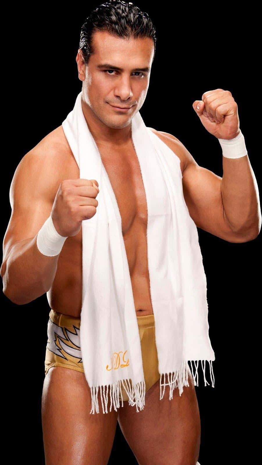 WWE 桌布 壁紙 — 一位肌肉發達的摔角手，肩上披著白色毛巾，在黑色背景前自信地擺姿勢。