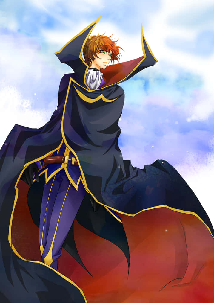 Suzaku Kururugi 桌布 壁紙 — 一位自信的動漫法師，擁有火紅的頭髮和飄逸的深藍色斗篷，站在充滿活力的天空前。