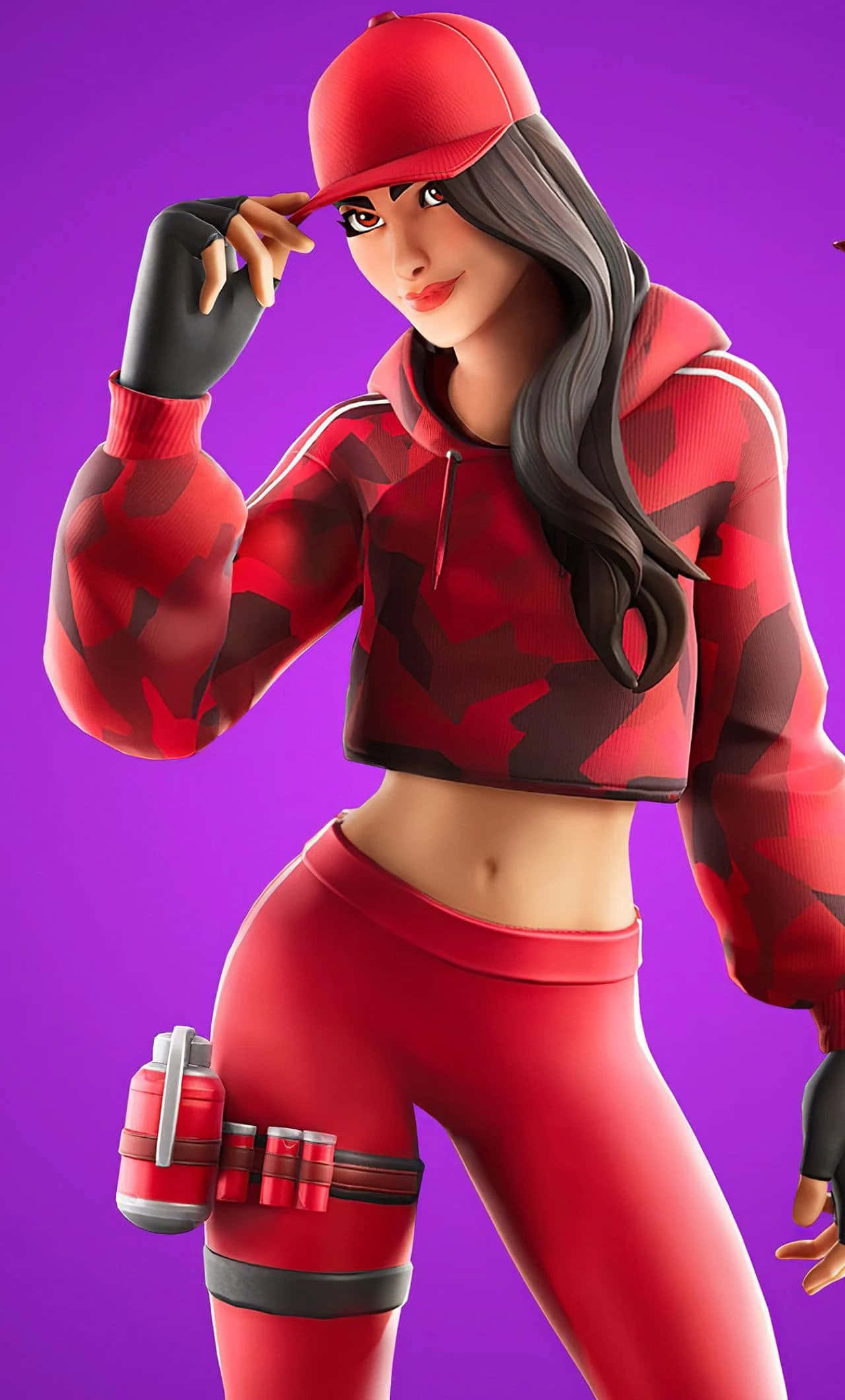 Fortnite 桌布 壁紙 — 一位自信的女玩家穿著紅色迷彩連帽衫和帽子，在充滿活力的紫色背景前擺姿勢。