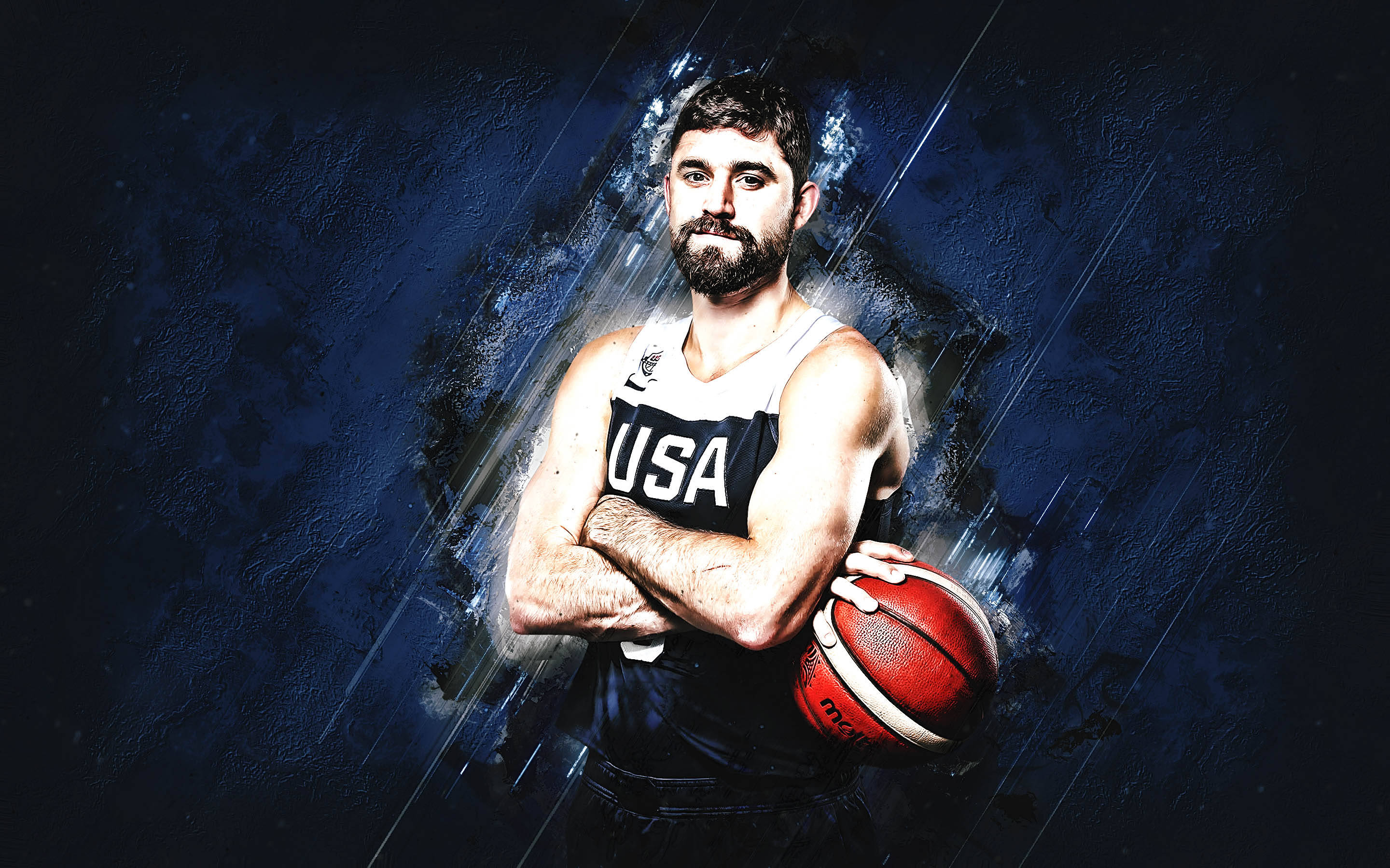 joe harris 桌布 壁紙 — 一位自信的美國籃球運動員交叉雙臂抱著球，背景是深色紋理藍色帶有發光條紋。