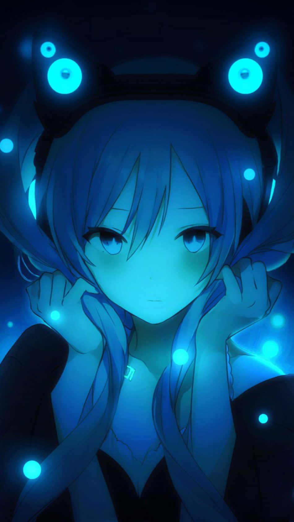 Vocaloid 桌布 壁紙 — 一位藍髮動漫女孩，擁有發光的貓耳和漂浮的球體，在黑暗的霓虹場景中溫柔凝視。