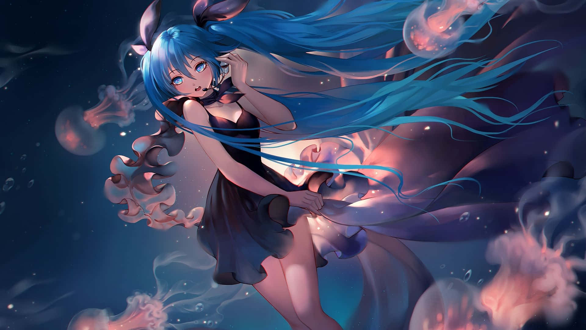 Blue Anime 桌布 壁紙 — 一位藍髮動漫女孩穿著深色連衣裙，在深海場景中優雅地漂浮在發光的粉紅色水母之間。