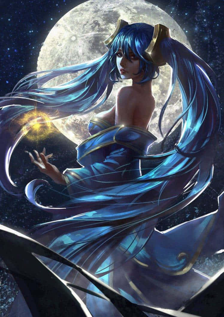 League Of Legends Phone 桌布 壁紙 — 一位藍髮動漫少女身穿飄逸長袍，在繁星點點的夜空下，身後一輪巨大的月亮，手中捧著一個發光的球體。
