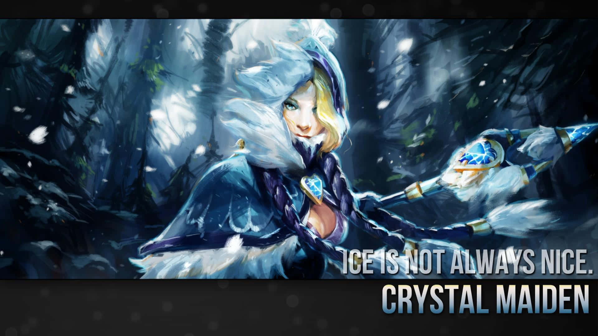 Crystal Maiden 桌布 壁紙 — 一位被凍傷的戰士，擁有冰凍的頭髮和藍色盔甲，站在雪地森林中揮舞著水晶長矛。