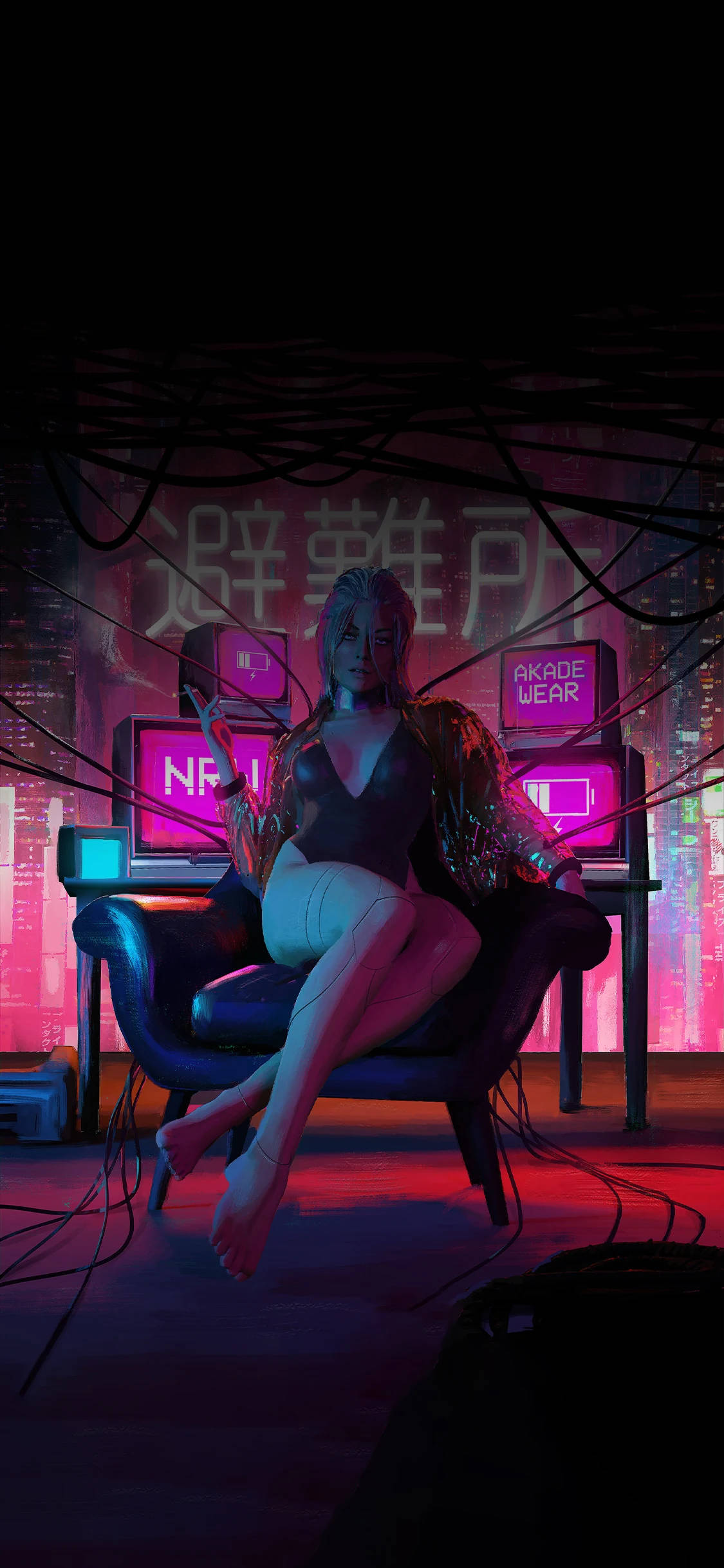 phone girl 桌布 壁紙 — 一位賽博龐克女性在昏暗的未來感房間裡，坐在椅子上，周圍環繞著發光的霓虹屏幕和纏繞的電線。