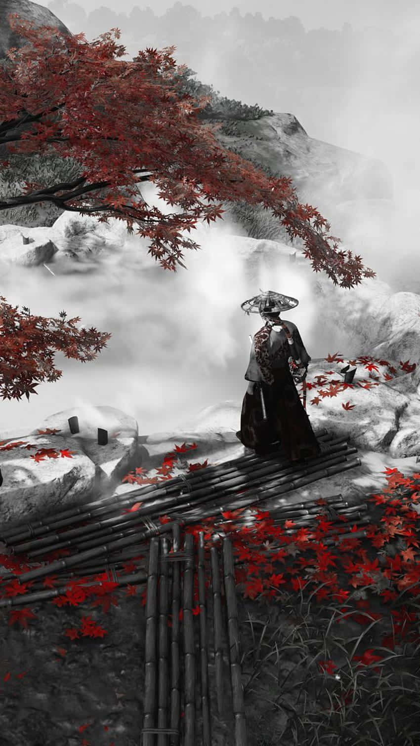 武士站在竹橋上，在霧氣繚繞的山景中，上方有紅楓樹。 — 武士動畫 壁紙