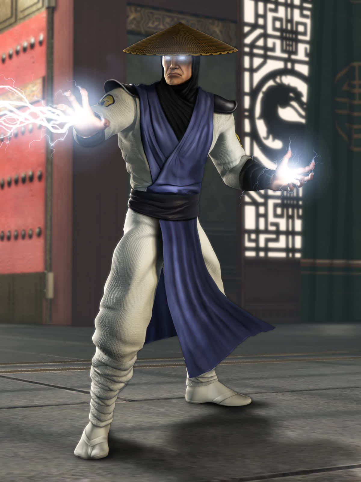 Mortal Kombat Raiden 桌布 壁紙 — 一位身穿傳統長袍和錐形帽的武術家，在道場環境中從雙手引導電能。