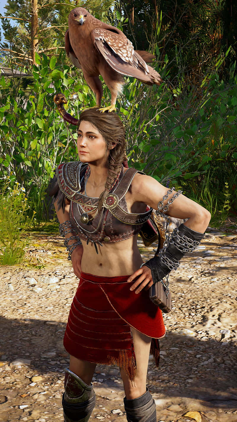 Android Assassin's Creed Odyssey 桌布 壁紙 — 一位身穿古代盔甲的女戰士自信地站立，肩上棲息著一隻鷹，周圍是茂密的綠色樹葉。