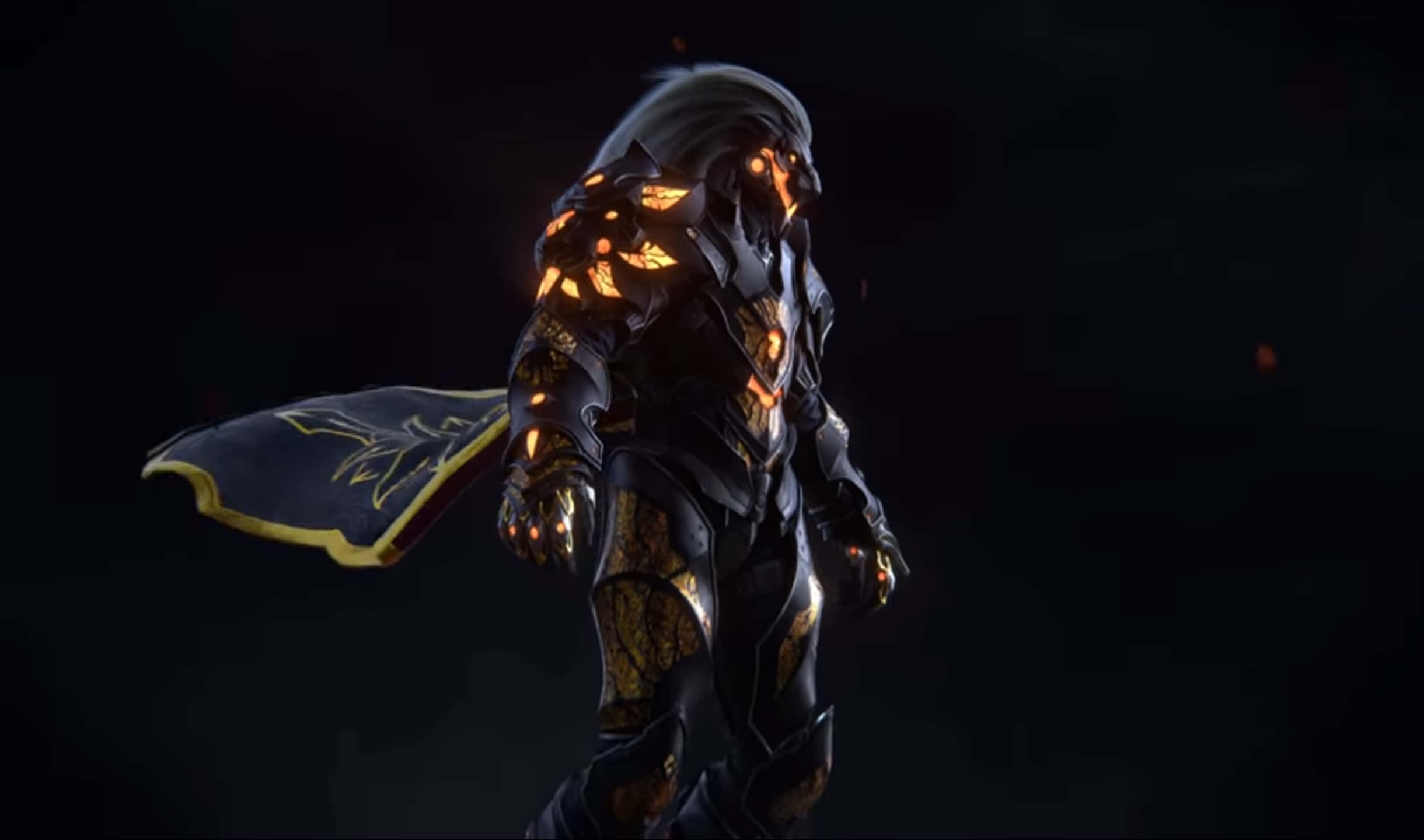 Game Art 桌布 壁紙 — 一位身穿暗色盔甲的戰士，帶有發光的橙色符文和飄逸的黑色斗篷，站在陰影般的黑暗中。