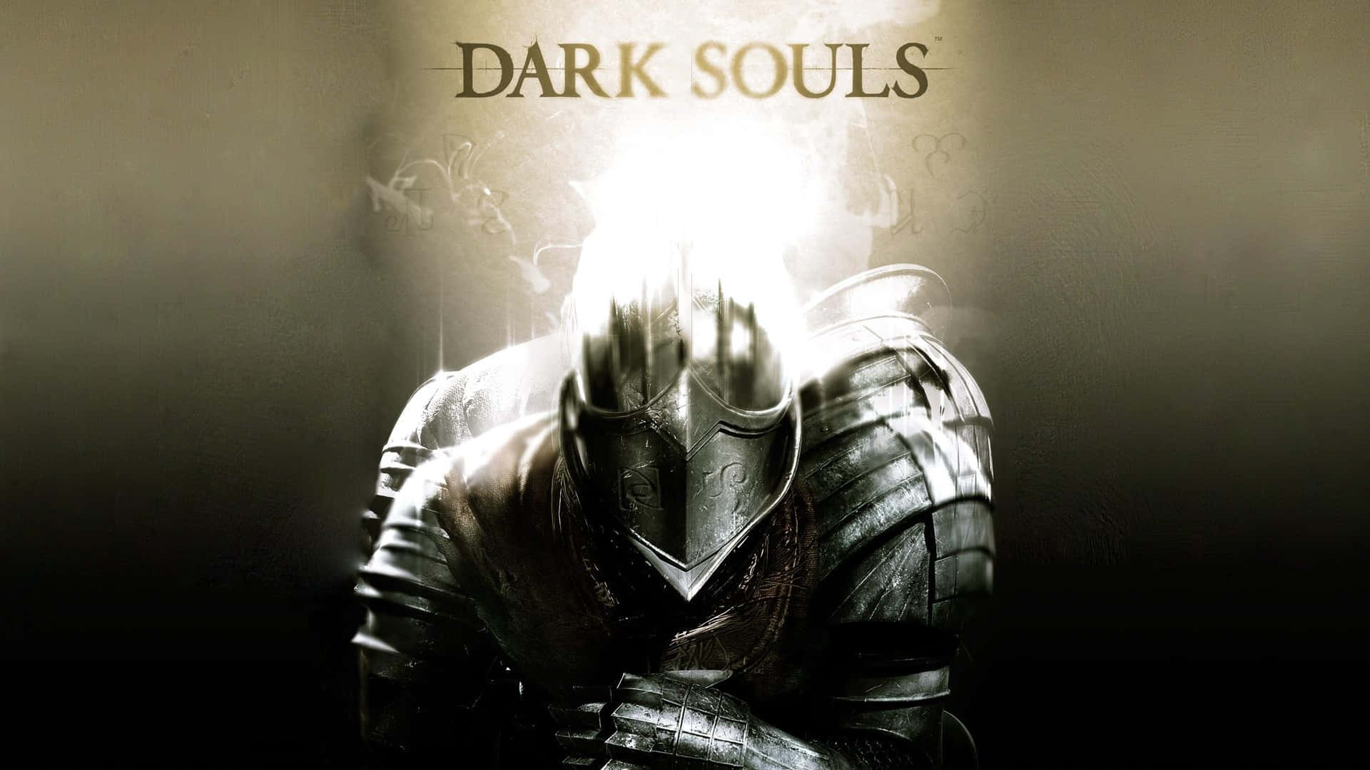 Dark Souls Black Knight 桌布 壁紙 — 一位身穿暗色盔甲的騎士在陰影中鞠躬，頭盔中迸發出耀眼的光芒，背景煙霧繚繞。