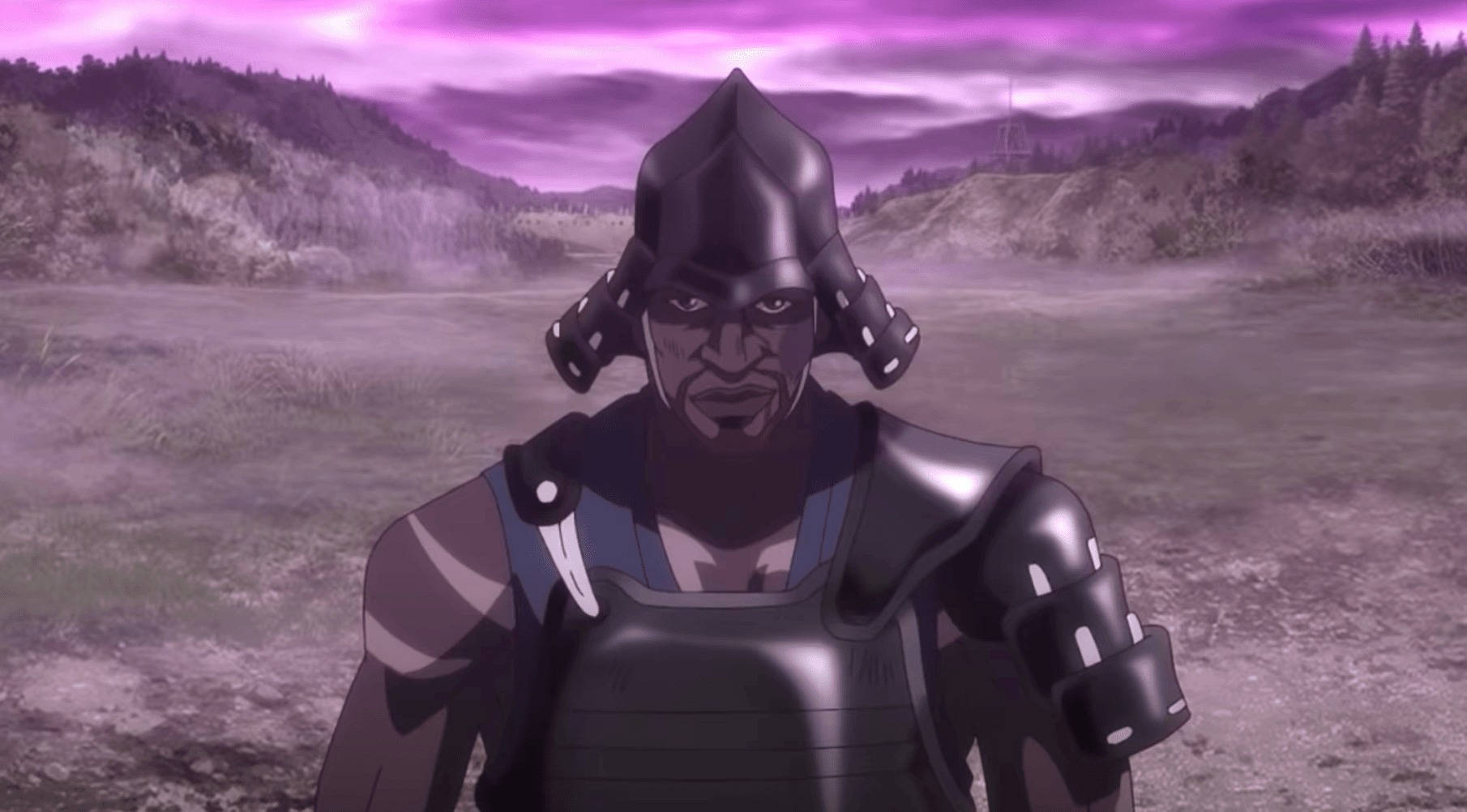 Yasuke 桌布 壁紙 — 一位身穿暗色鎧甲的嚴肅武士，站在霧氣瀰漫的紫色田野中，天空風雨欲來。